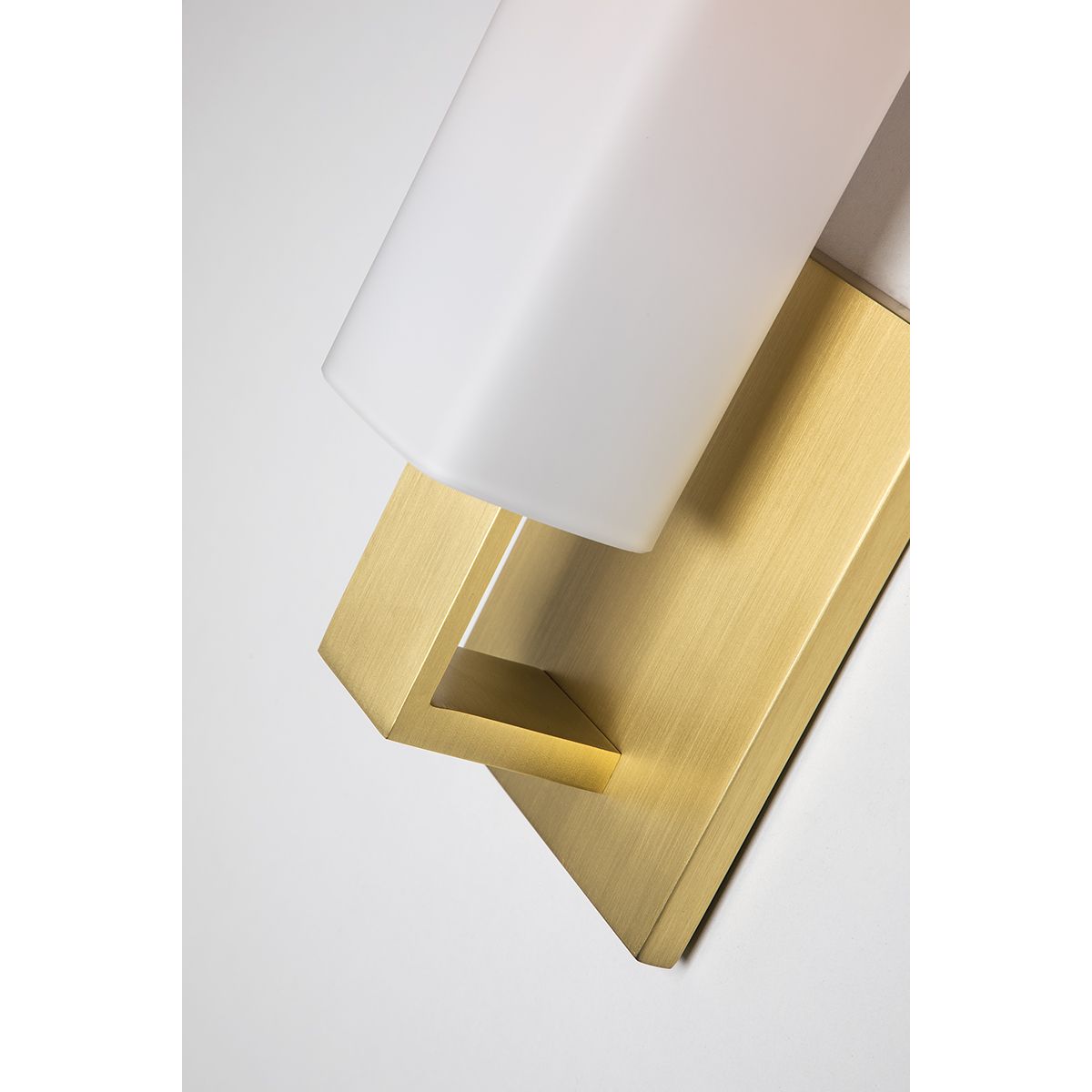 Livingston 14 in. Armed Sconce Aged Brass finish - Bees Lighting