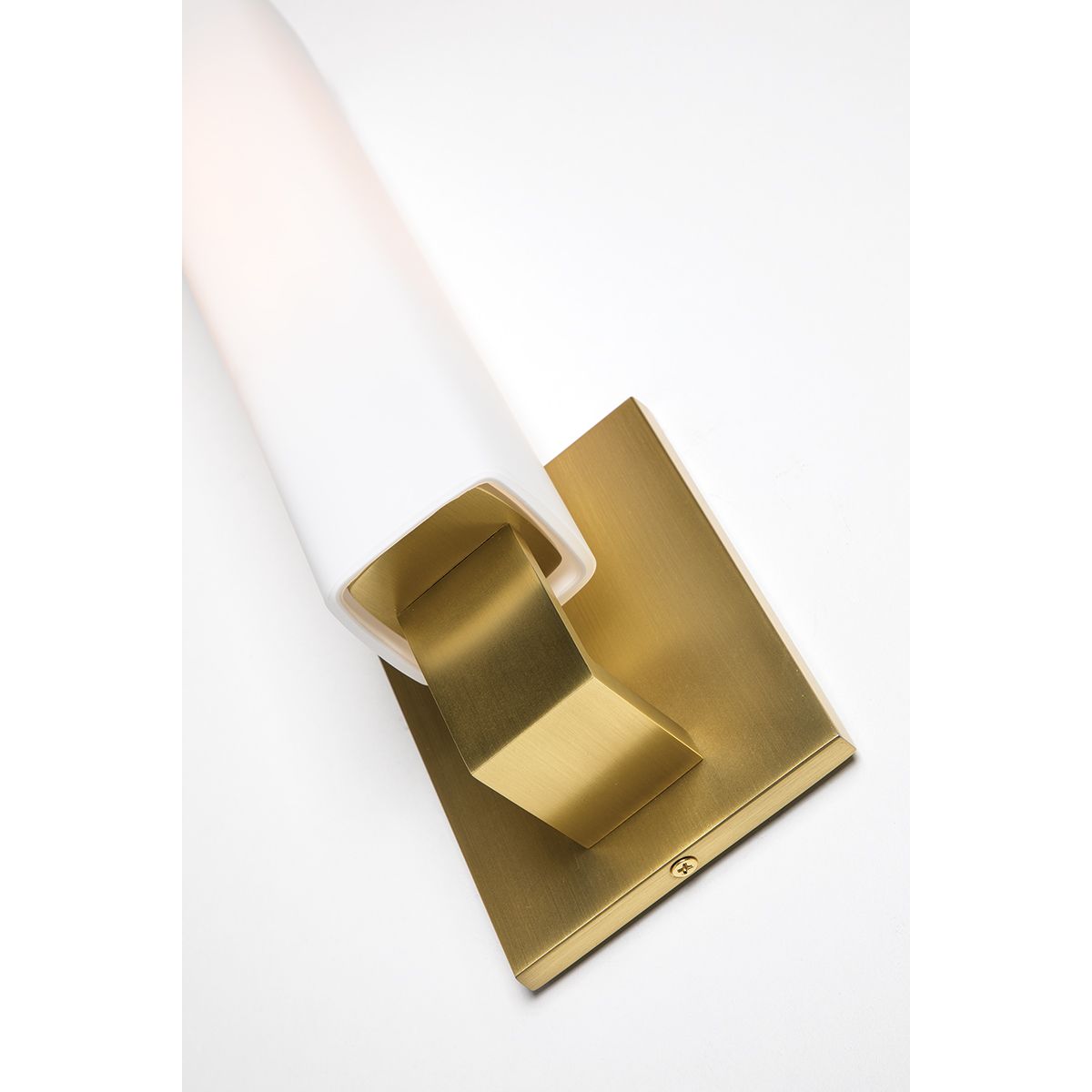 Livingston 14 in. Armed Sconce Aged Brass finish - Bees Lighting