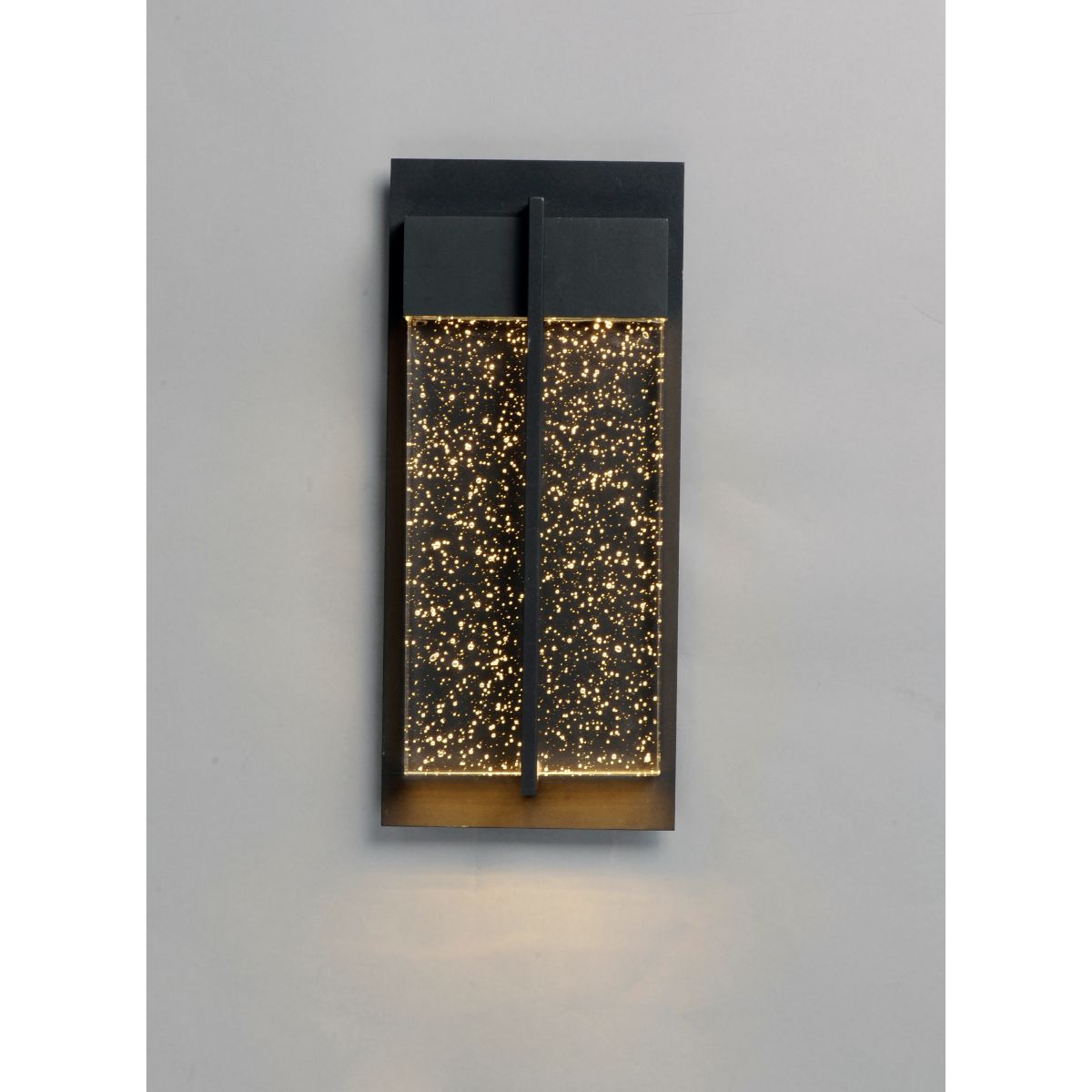 Cascade 14 in. LED Outdoor Wall Sconce 600 Lumens 3000K Black Finish - Bees Lighting