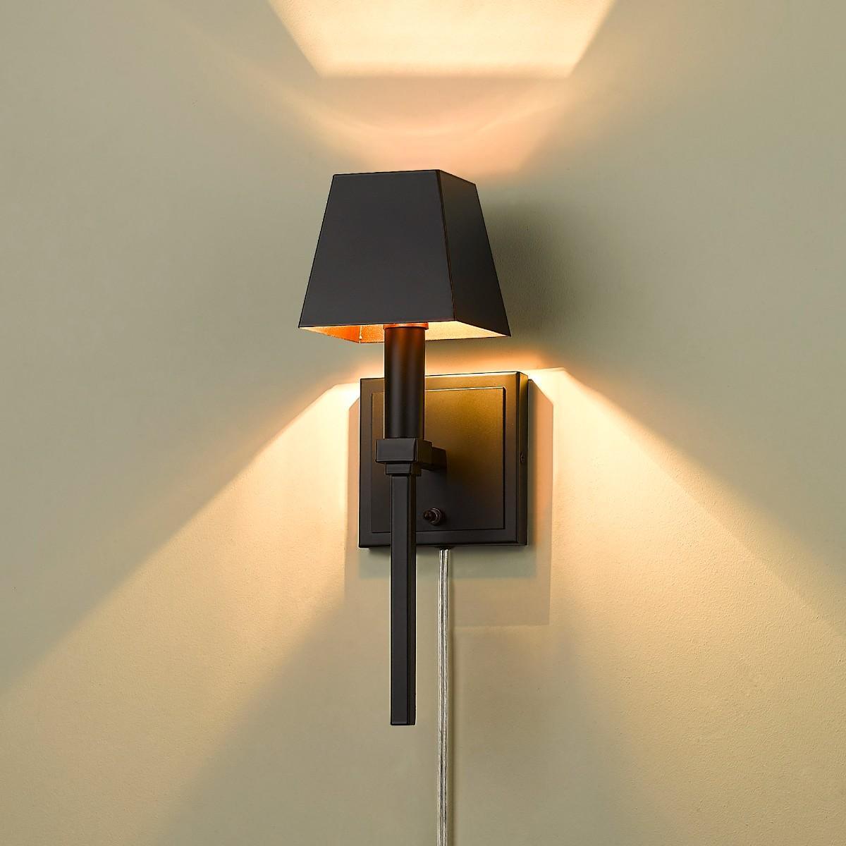 Messina 15 in Armed Sconce Black finish