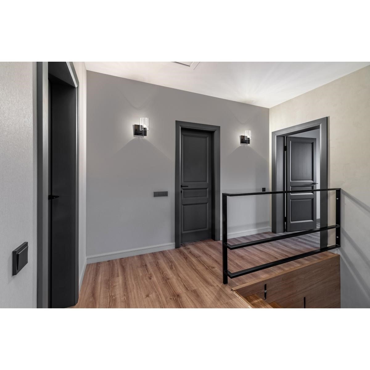 Clarksville 7" Bathroom Vanity Light, Matte Black Finish - Bees Lighting