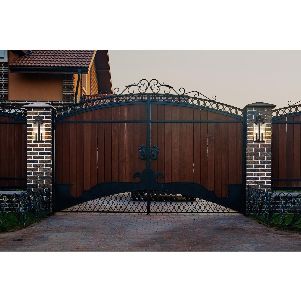 Broadstone 16" 2 Lights Outdoor Wall Light, Matte Black Finish - Bees Lighting