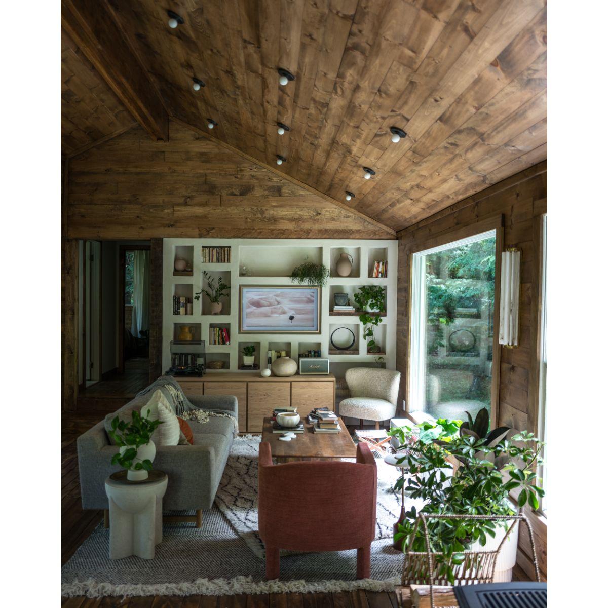 Hillside 25 in. LED Wall Light Brass finish - Bees Lighting