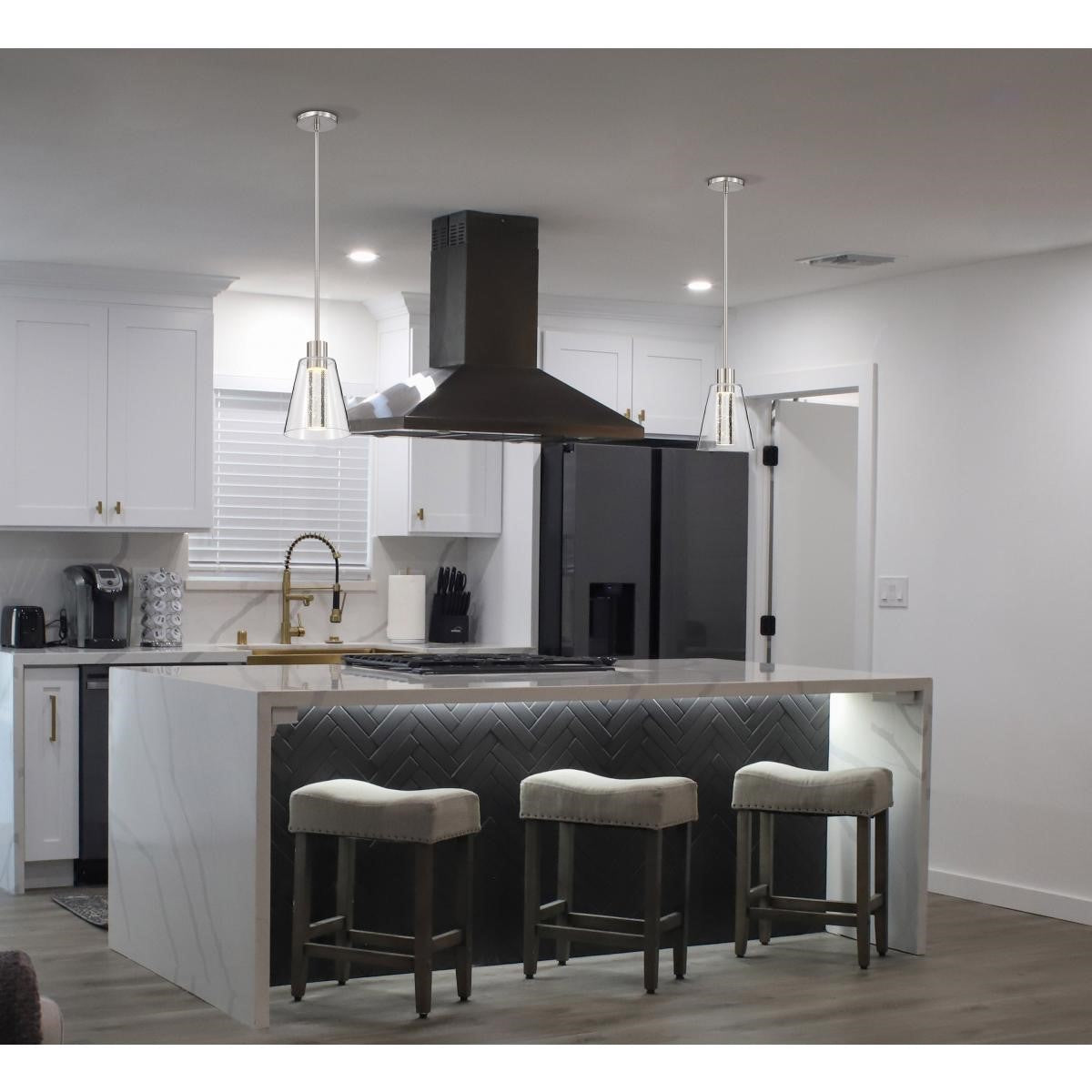 Aura 10" LED Pendant, Brushed Nickel Finish - Bees Lighting