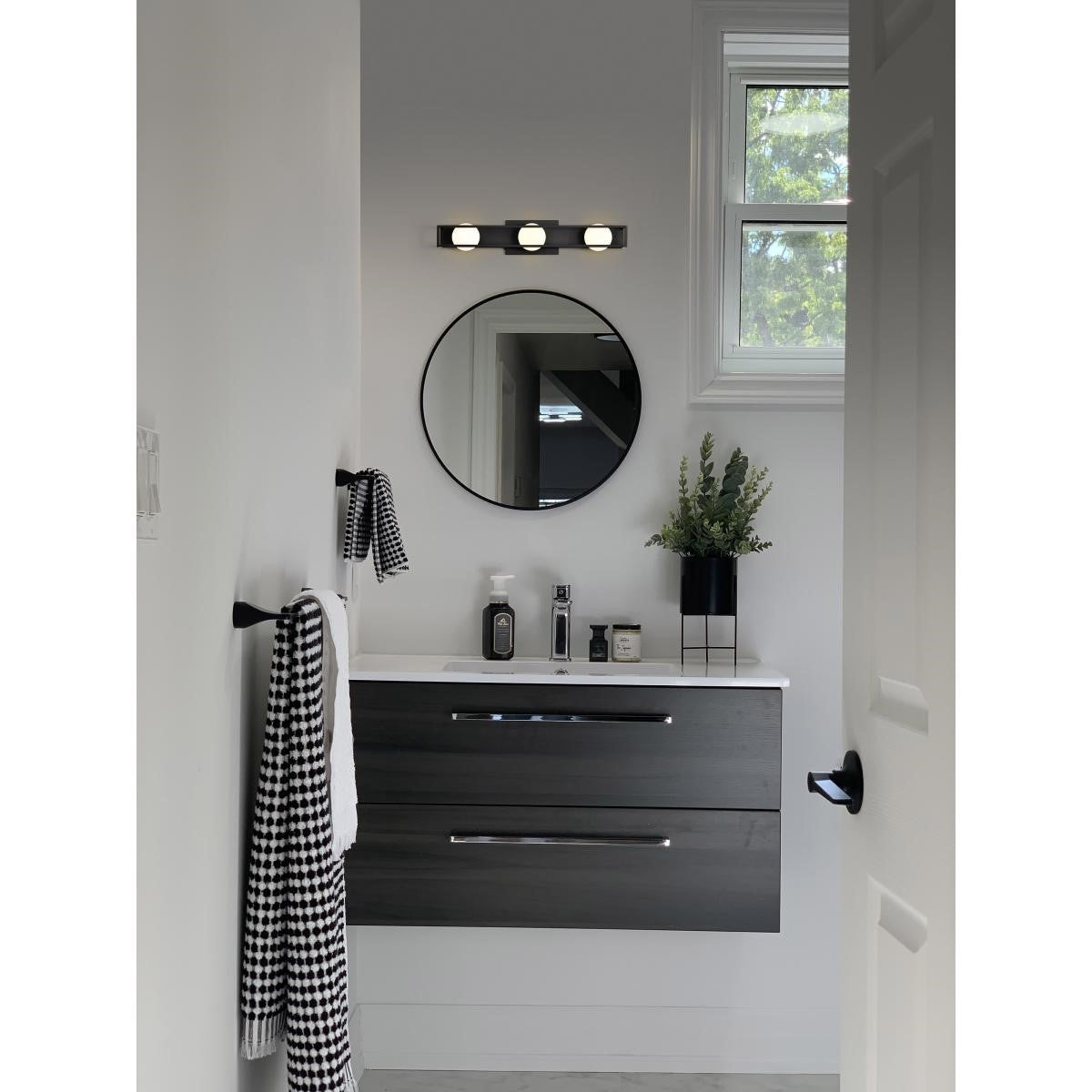 Jenkins 24" 3 Lights LED Bathroom Vanity Light, Matte Black Finish - Bees Lighting