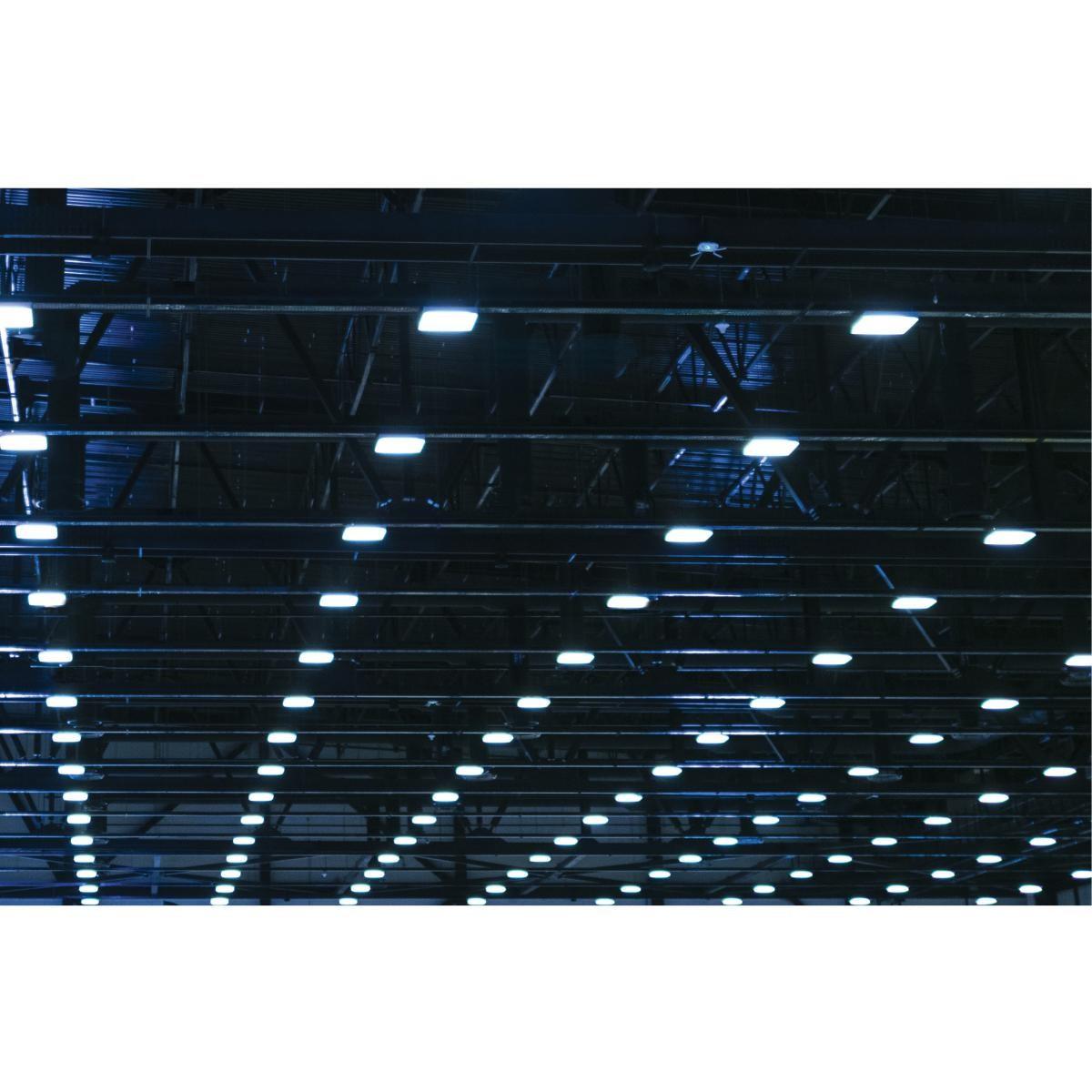 8,400 Lumens LED Standard Canopy Light 70 Watts 4000K 120-277V