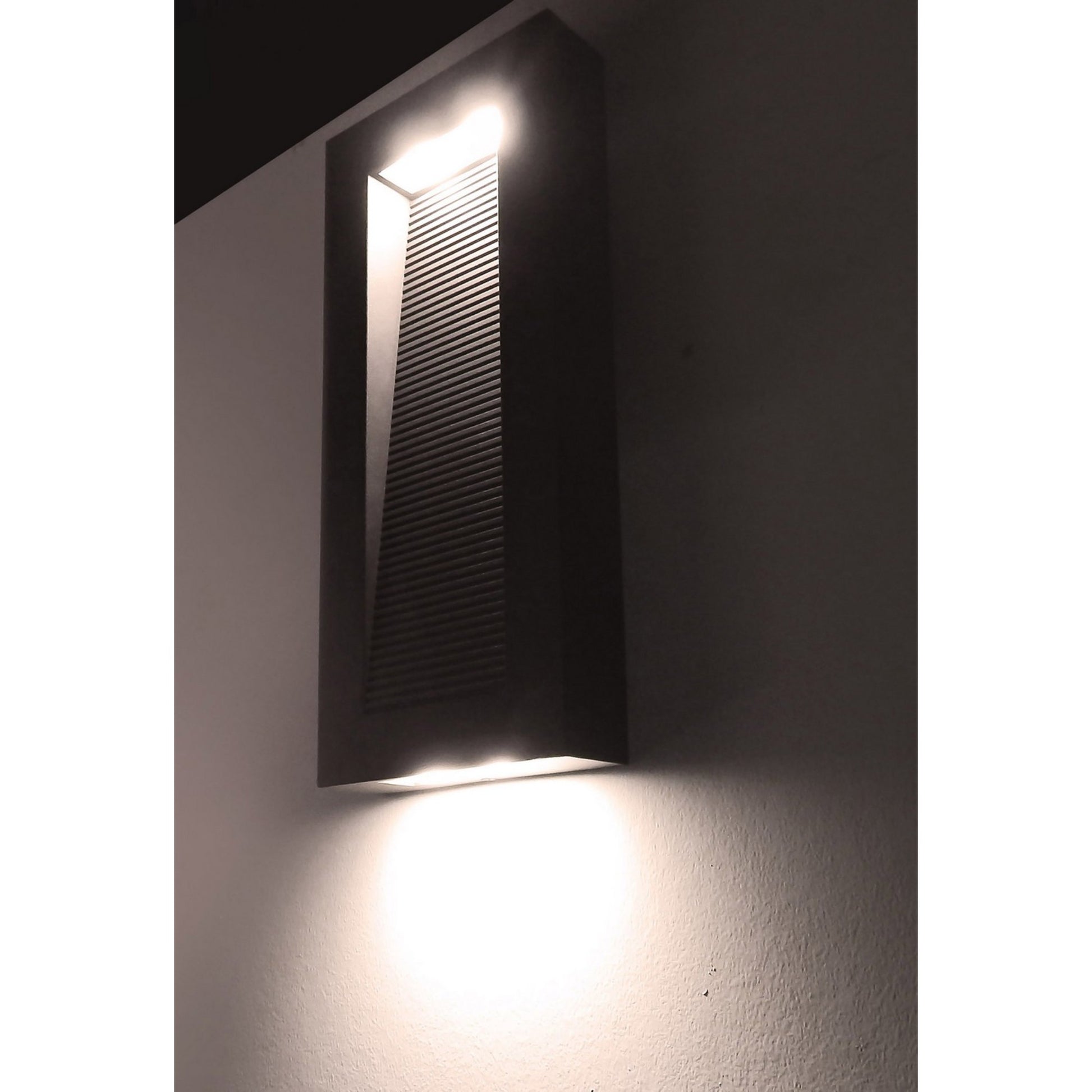 Avenue LED 10" LED Outdoor Wall Sconce, Architectural Bronze Finish - Bees Lighting