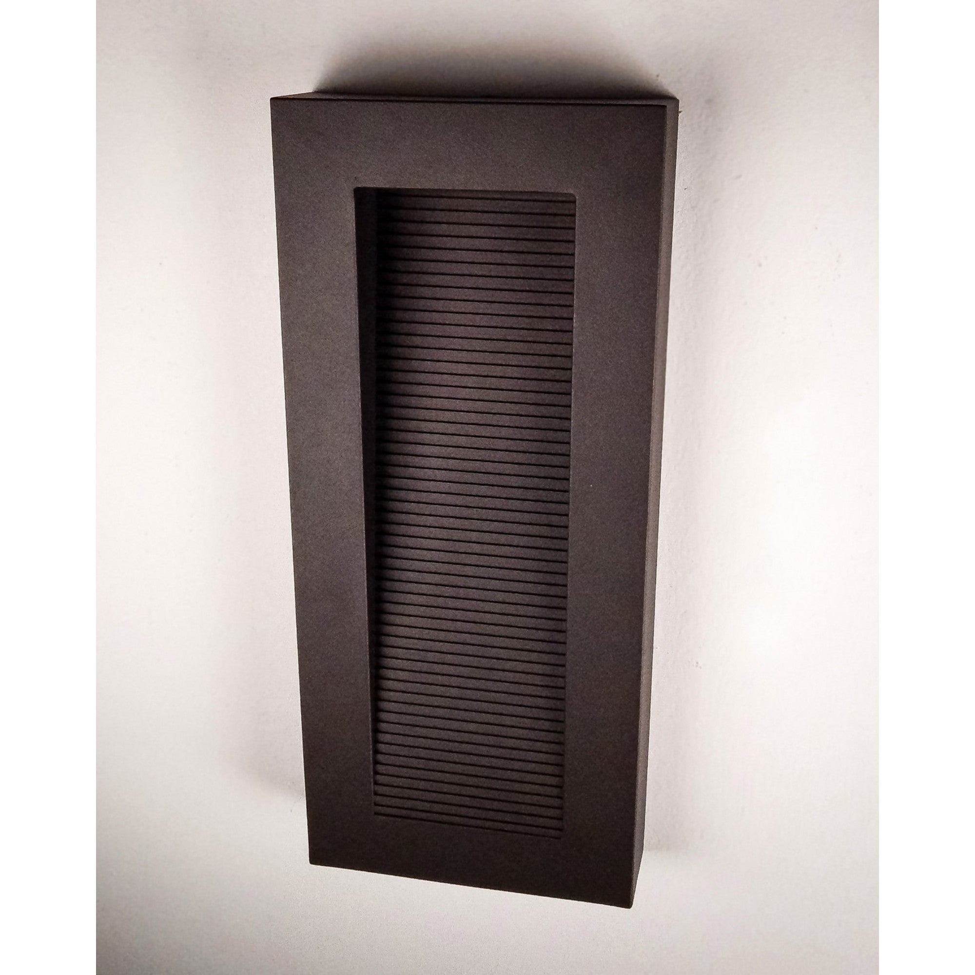 Avenue LED 16" LED Outdoor Wall Sconce, Architectural Bronze Finish - Bees Lighting