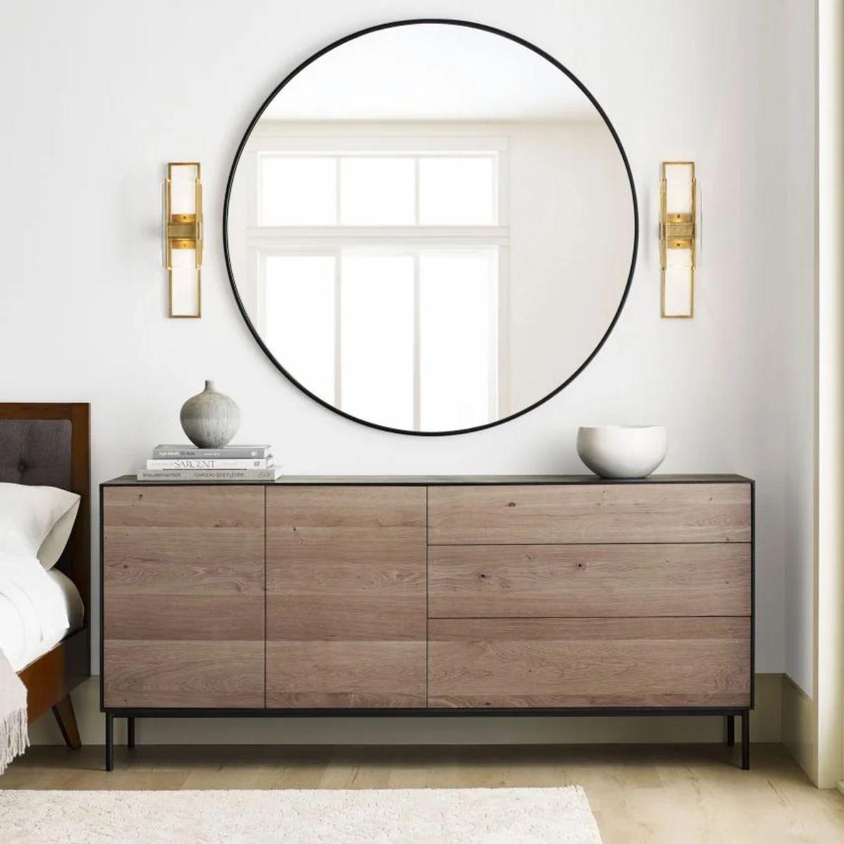 Duelle 18 in. LED Wall Light Natural Brass Finish - Bees Lighting