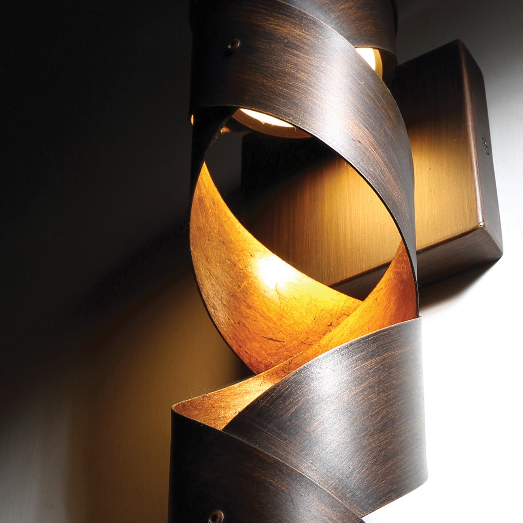 Banderia 17" LED Pendant, Bronze & Gold Finish - Bees Lighting