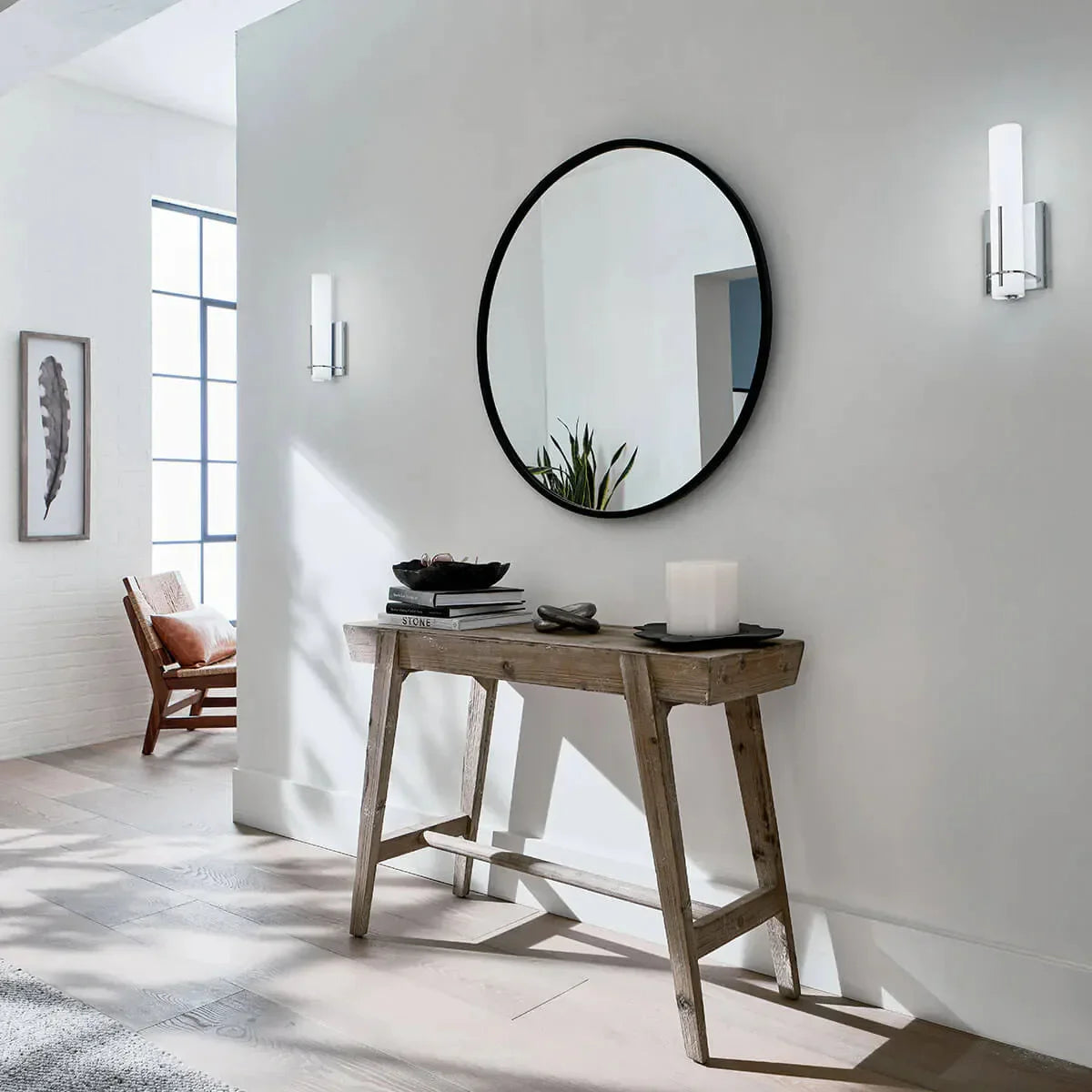 Traverso LED Wall Light - Bees Lighting