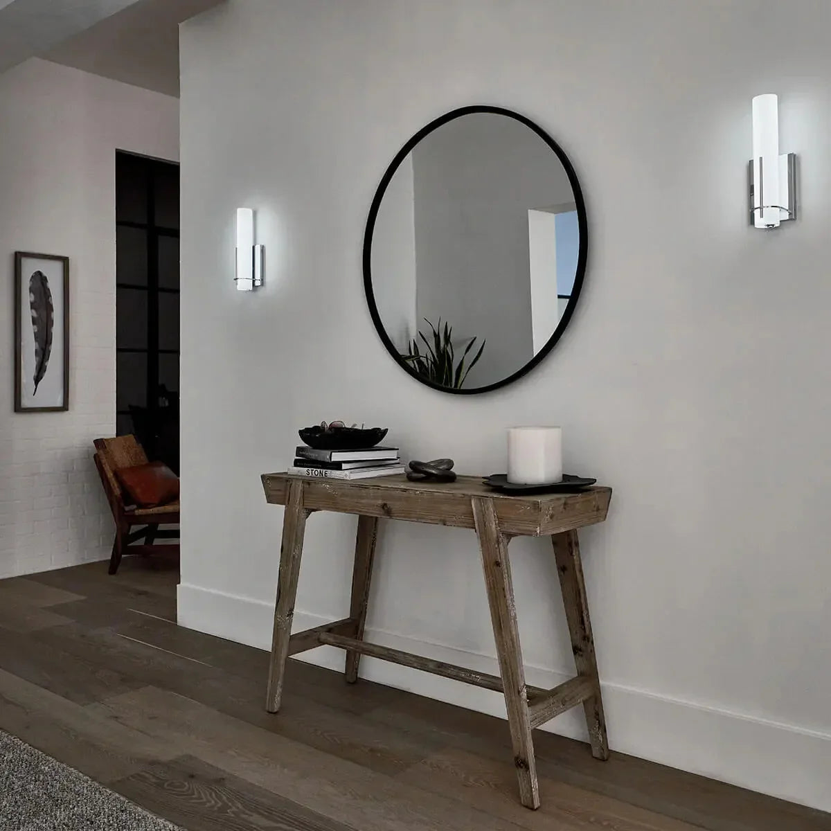 Traverso LED Wall Light - Bees Lighting