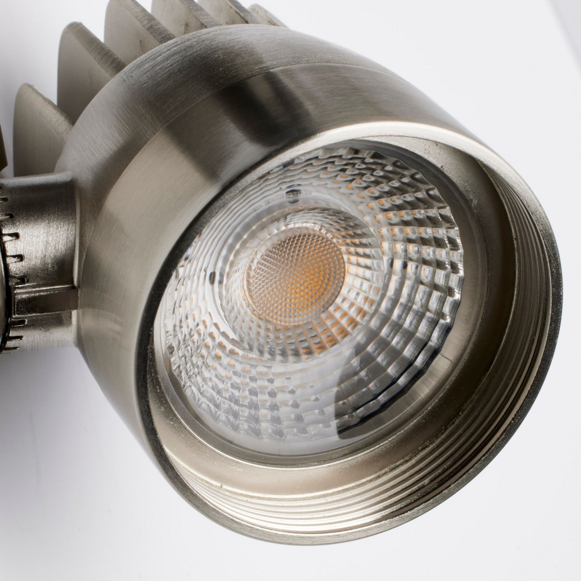 4ft 3 Lights Angle Arm LED Track Kit 36W 3000 Lumens 3000K, Halo, 36°, Nickel - Bees Lighting
