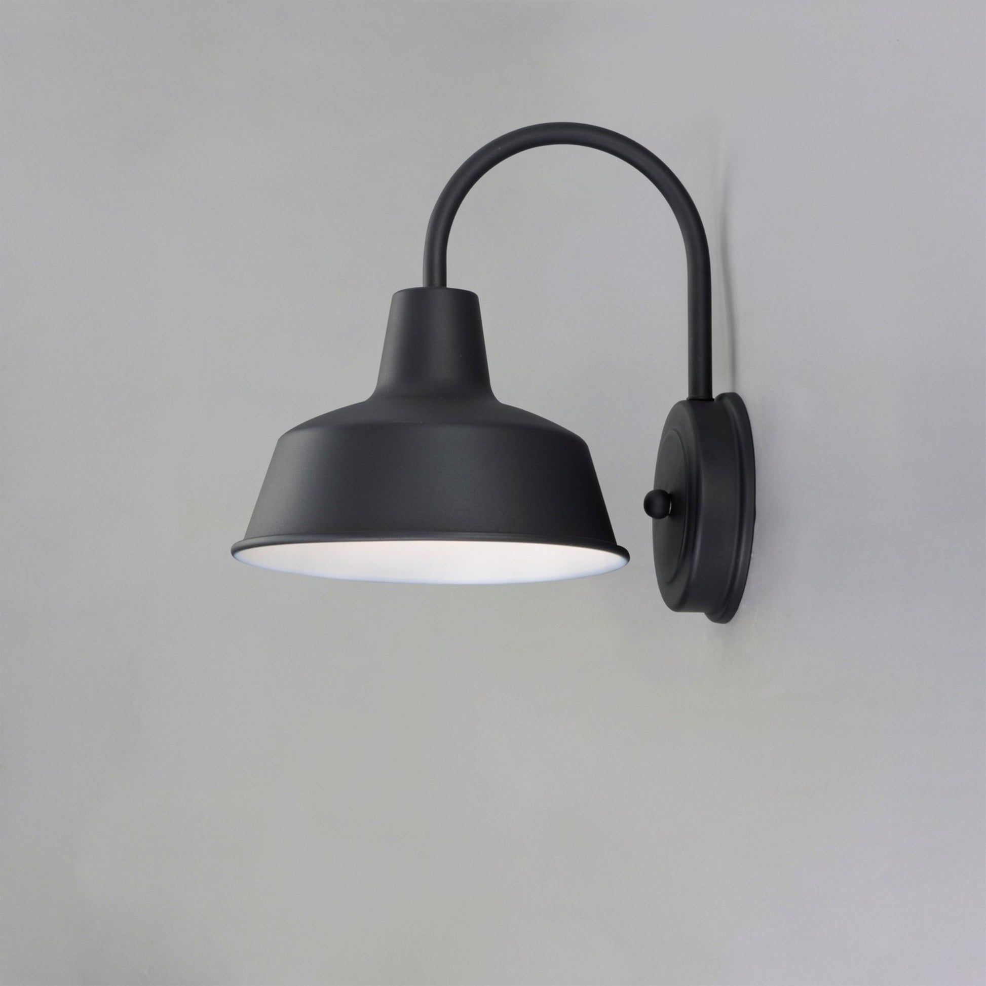 Pier M 11" Outdoor Wall Lantern, Black Finish - Bees Lighting