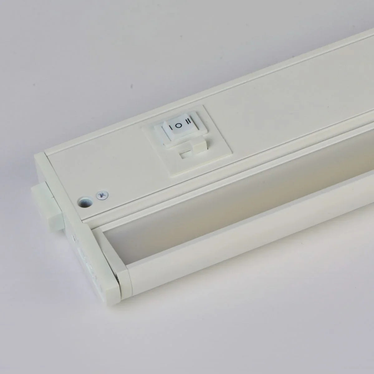 CounterMax 5K LED Under Cabinet Task Light - Bees Lighting