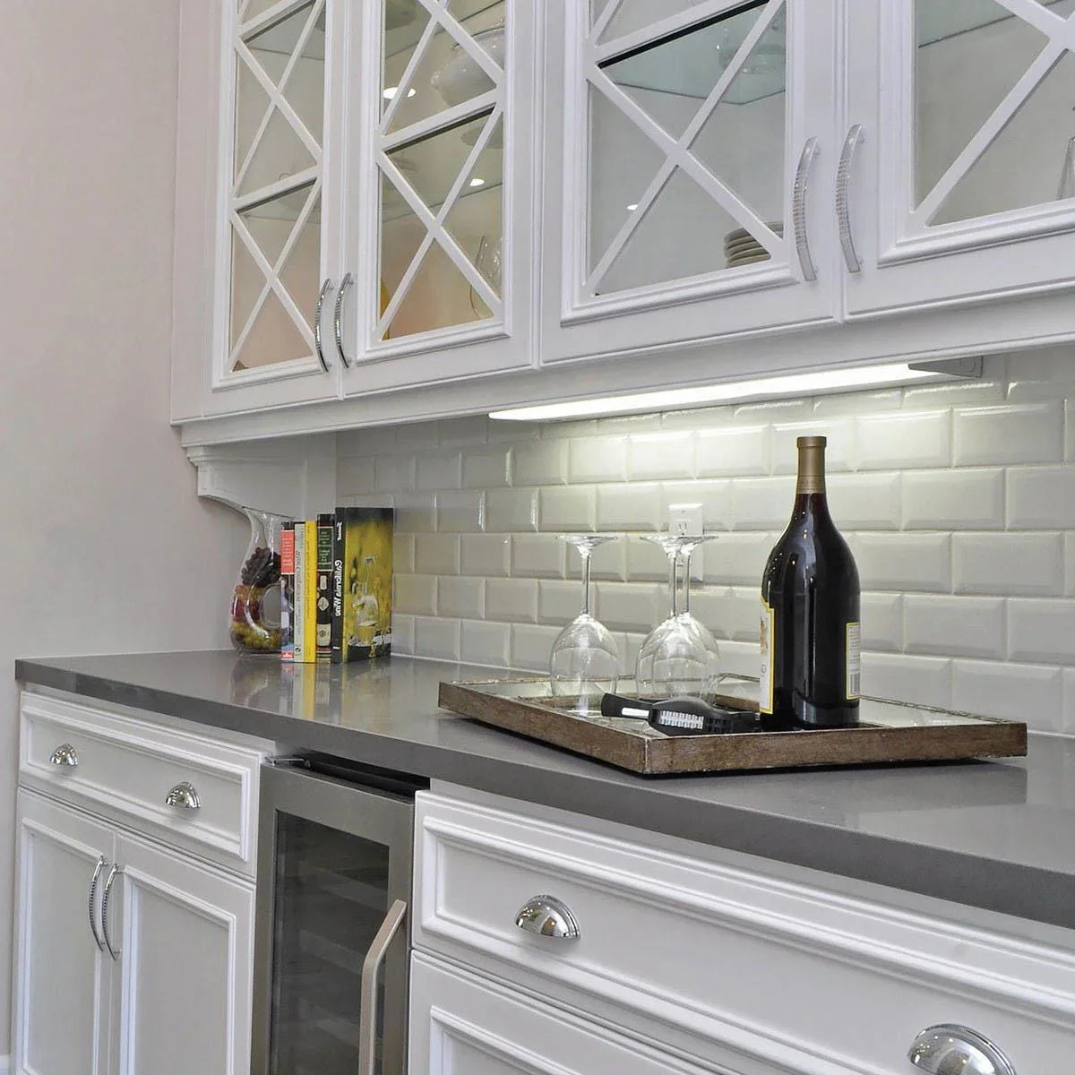 CounterMax 5K LED Under Cabinet Task Light - Bees Lighting