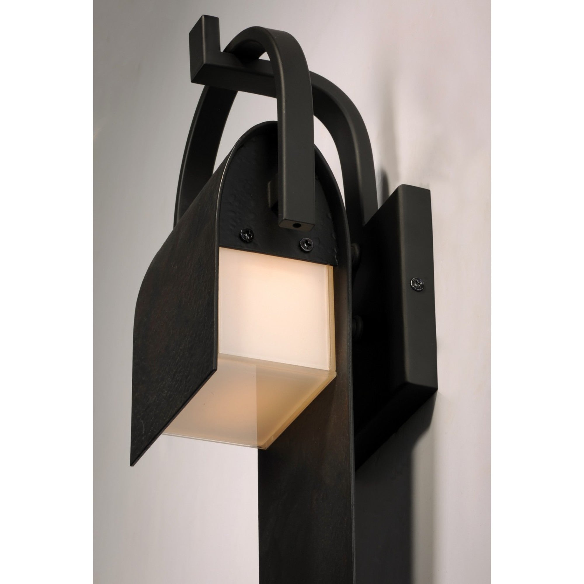 Laredo 17" LED Outdoor Wall Sconce, Rustic Forge Finish - Bees Lighting