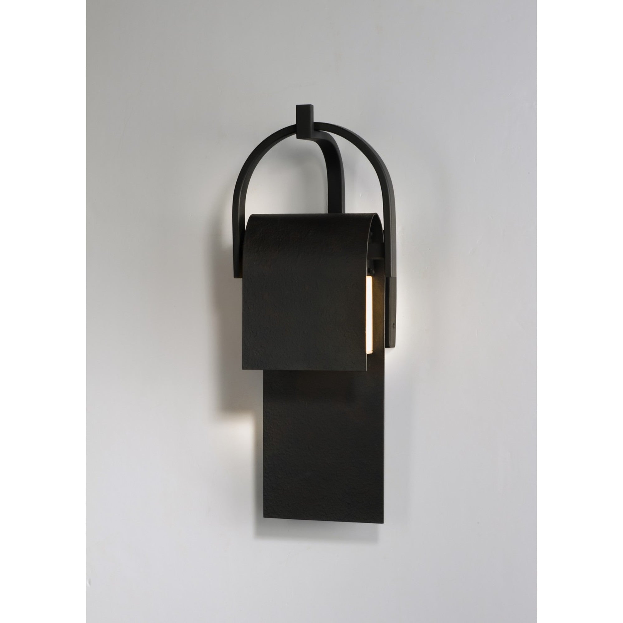 Laredo 20" LED Outdoor Wall Sconce, Rustic Forge Finish - Bees Lighting