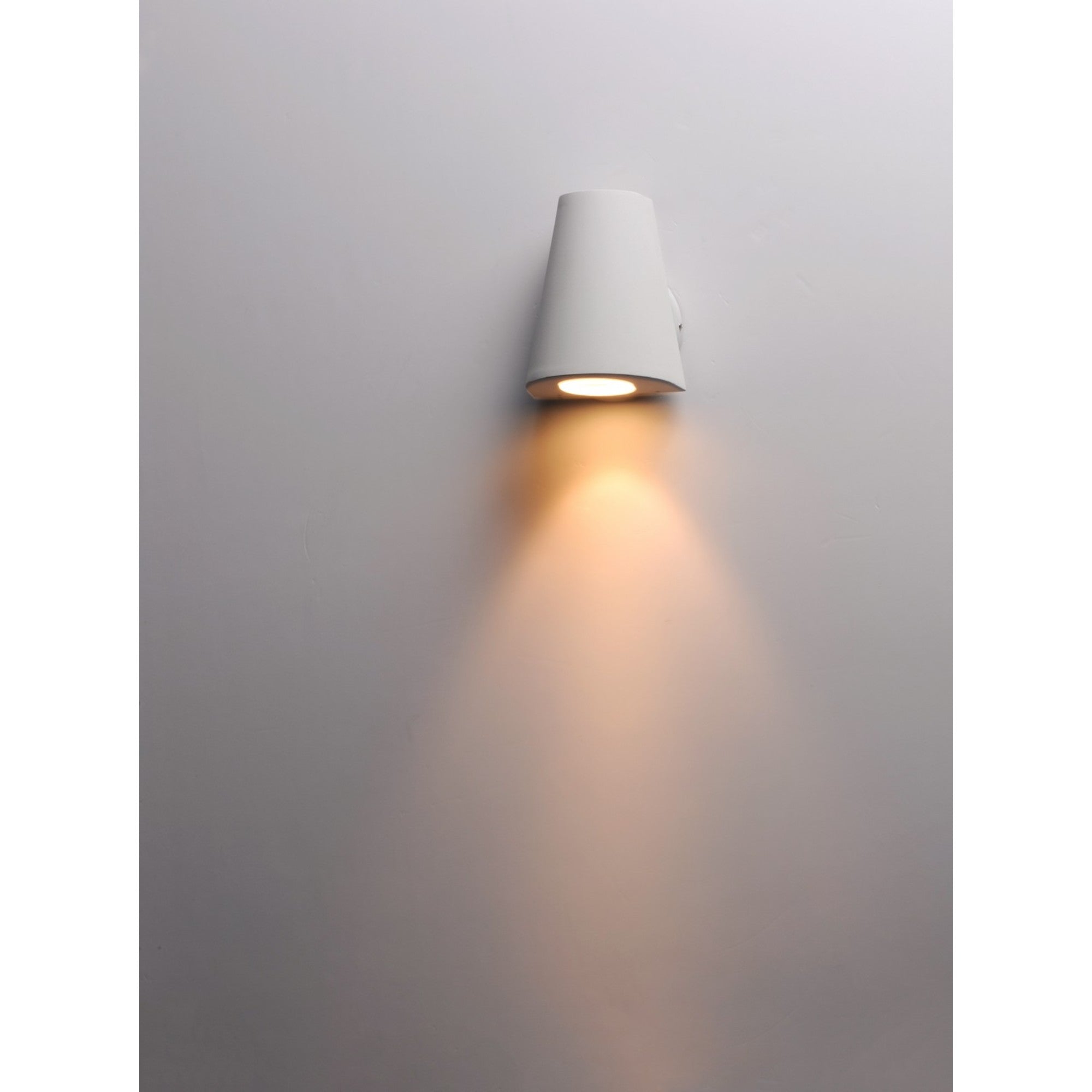 Mini 6" LED Outdoor Wall Sconce, White Finish - Bees Lighting