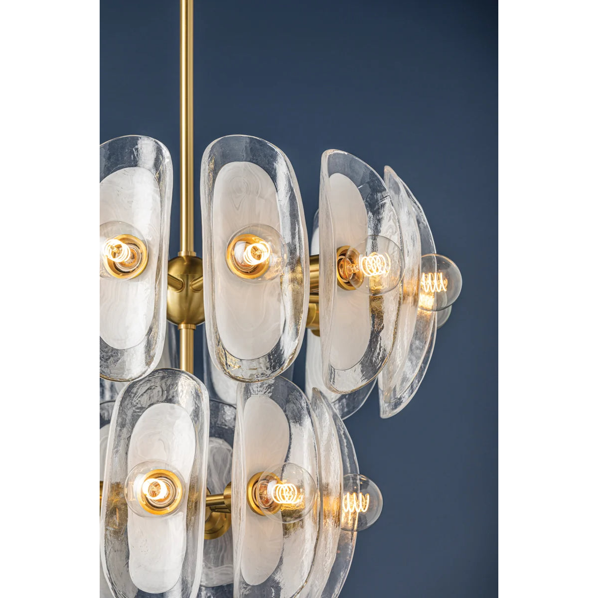 Hilo 30" 20 Lights Chandelier Aged Brass Finish - Bees Lighting