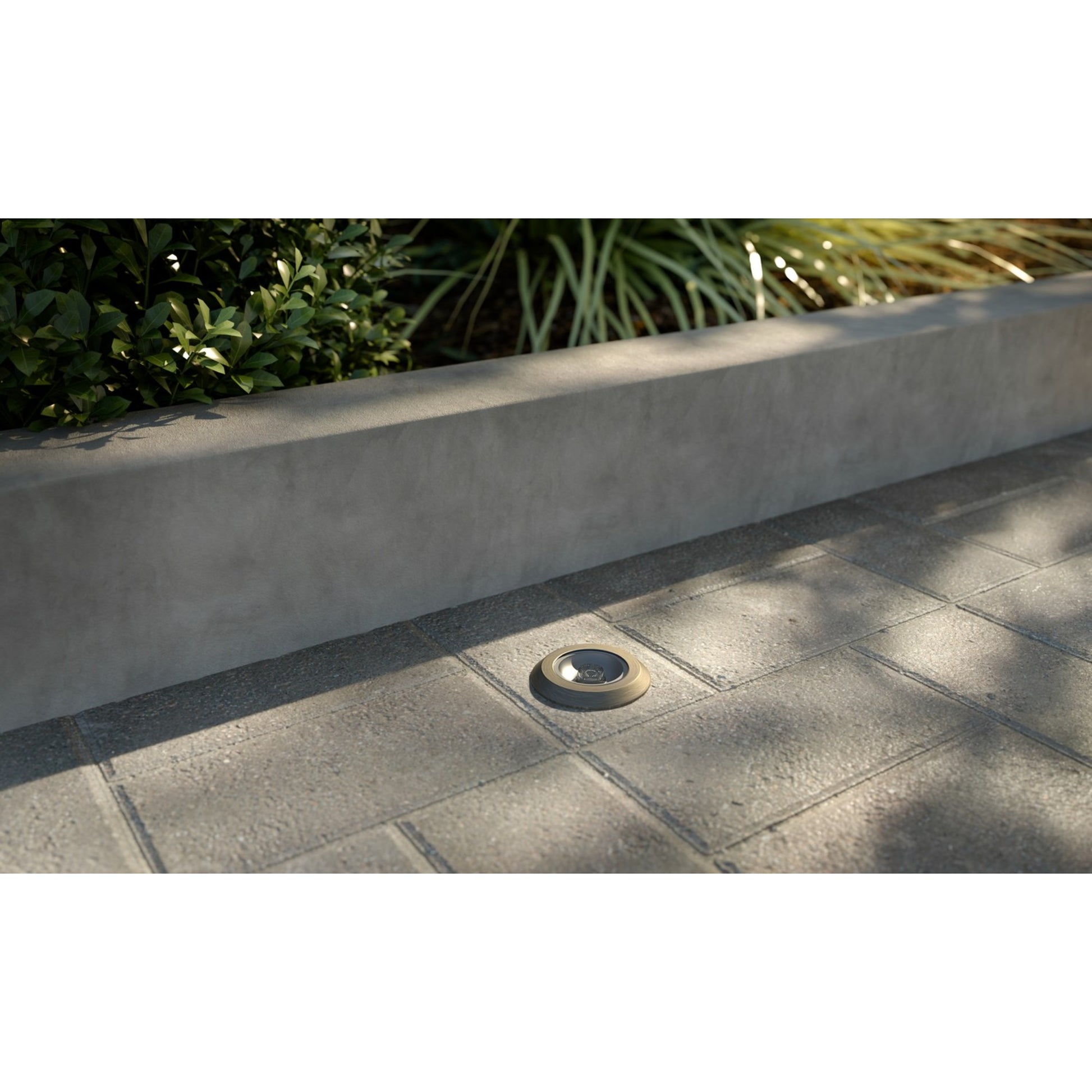 LED Landscape In-Ground 200 Lumens Brass 2700K - Bees Lighting