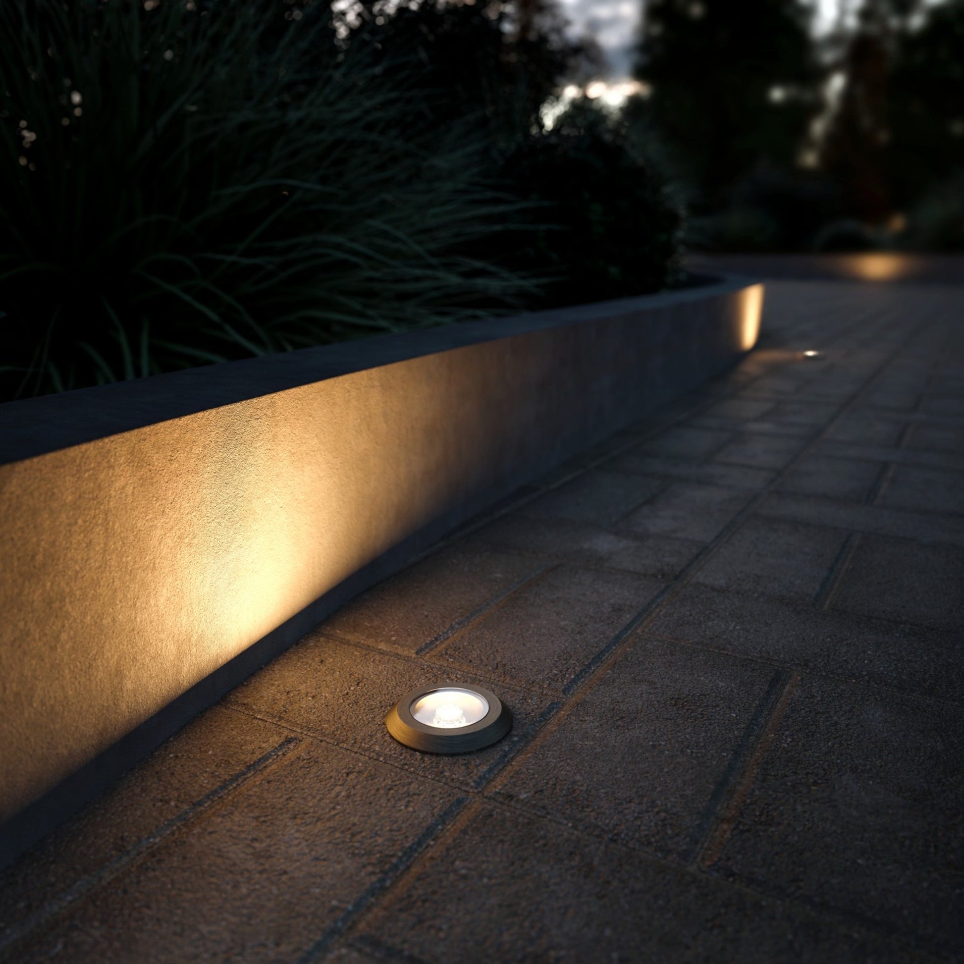 LED Landscape In-Ground 200 Lumens Brass 3000K - Bees Lighting