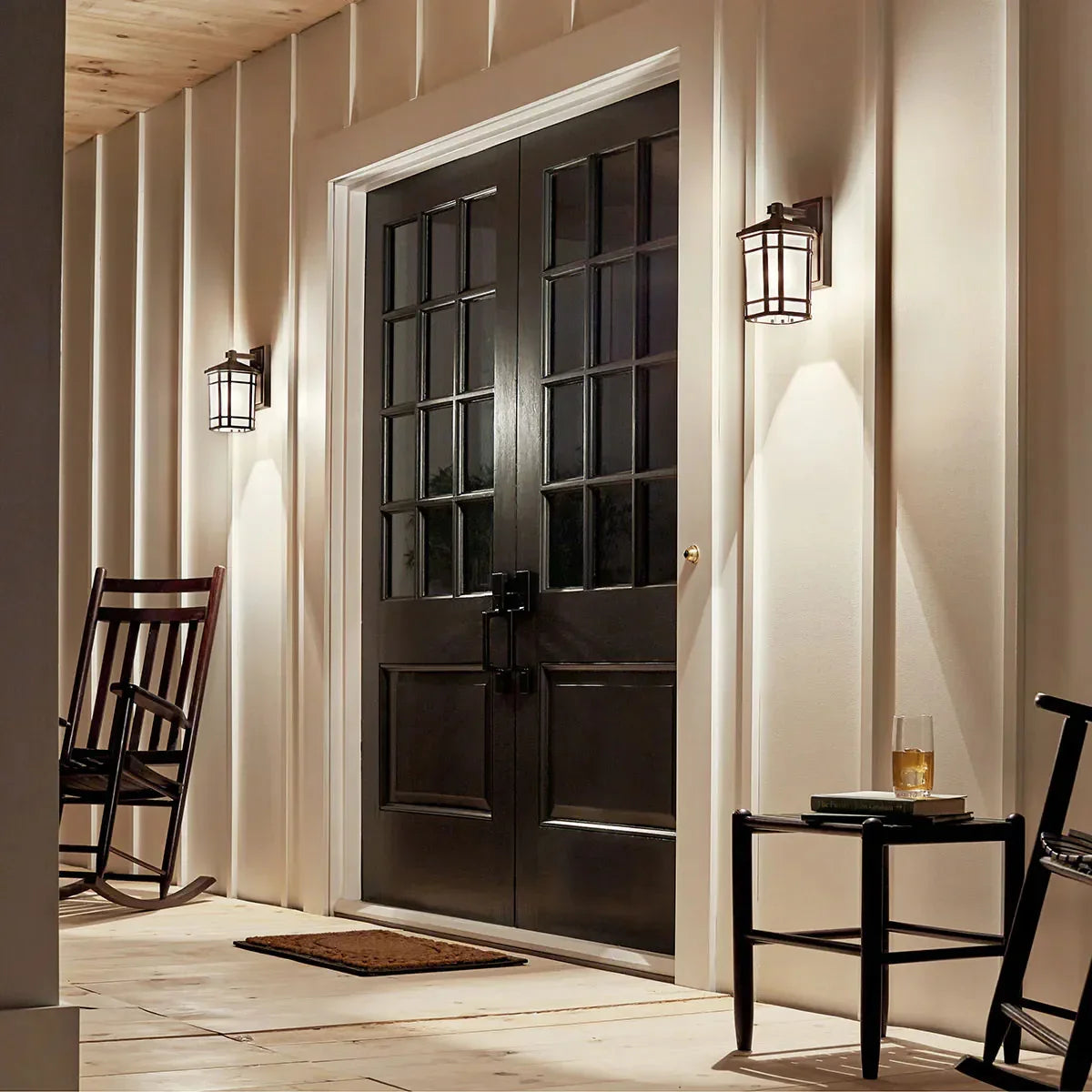 Cameron Outdoor Wall Light - Bees Lighting