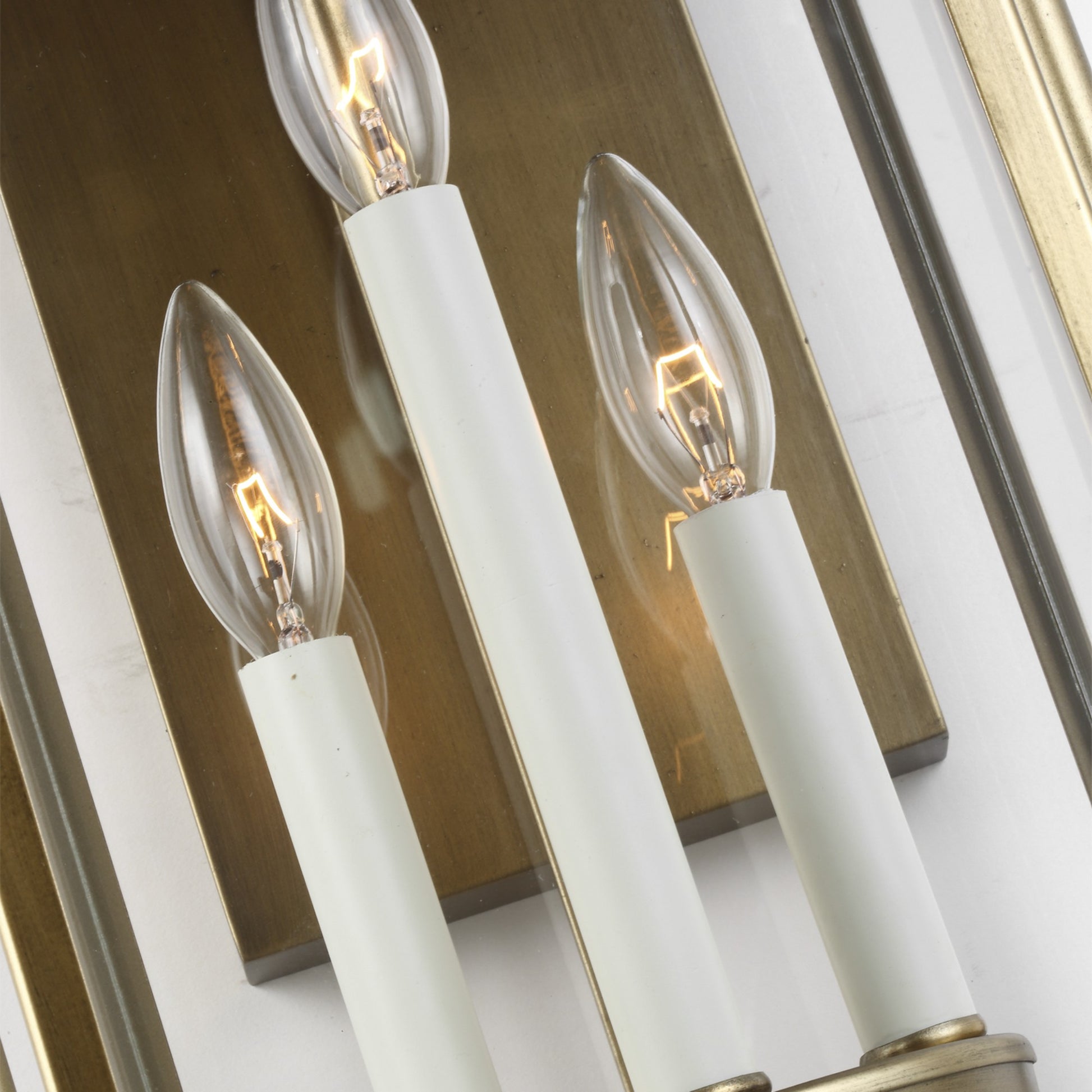 Wellsworth 23" 3-Light Medium Lantern, Painted Distressed Brass Finish - Bees Lighting