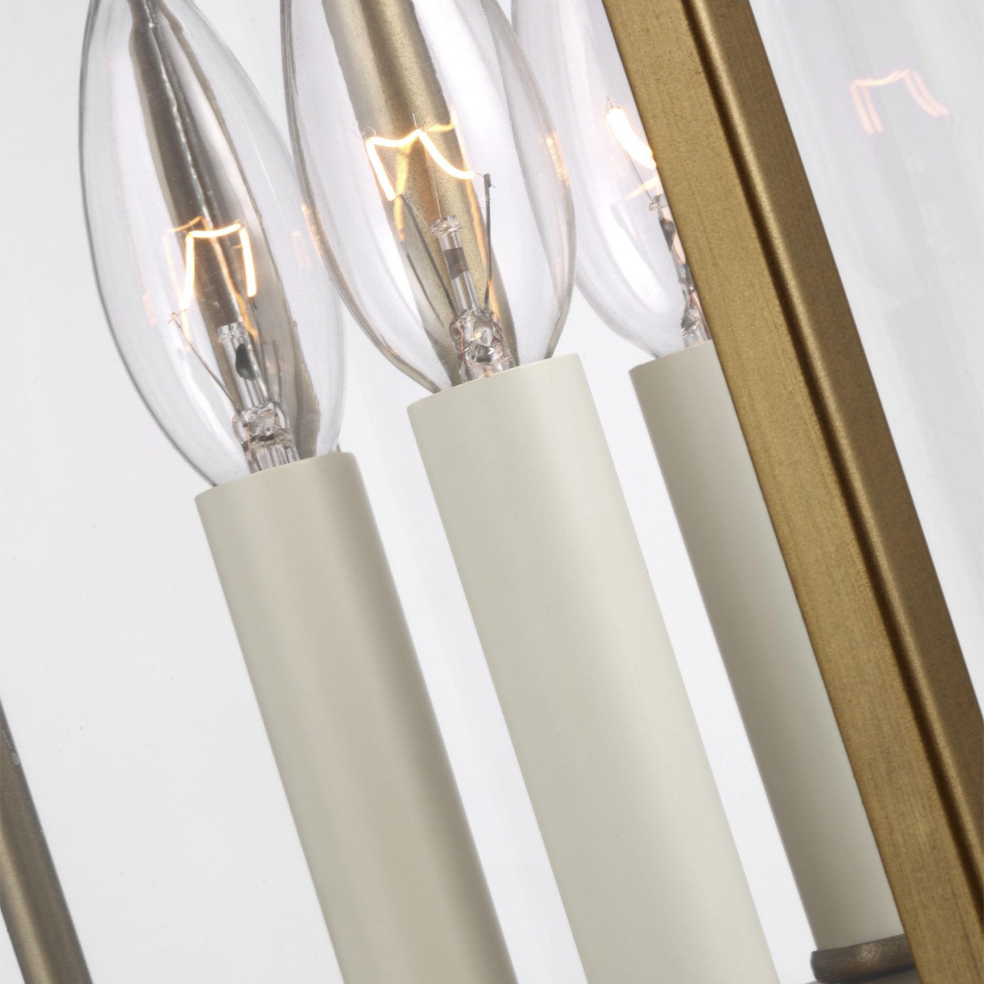 Wellsworth 19" 3-Light Outdoor Pendant, Painted Distressed Brass Finish - Bees Lighting