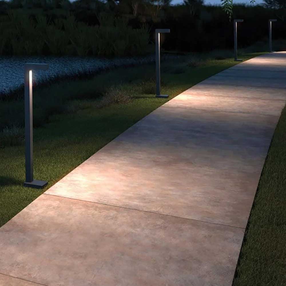 LED Brass L-Shaped Path Light, Natural Brass - Bees Lighting