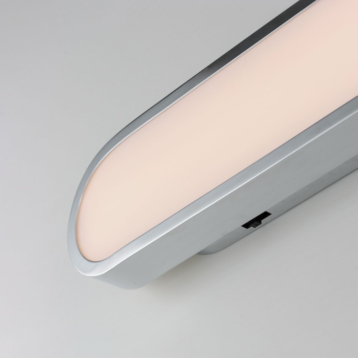Latitude 24 in. LED Bath Bar Polished Chrome Finish - Bees Lighting