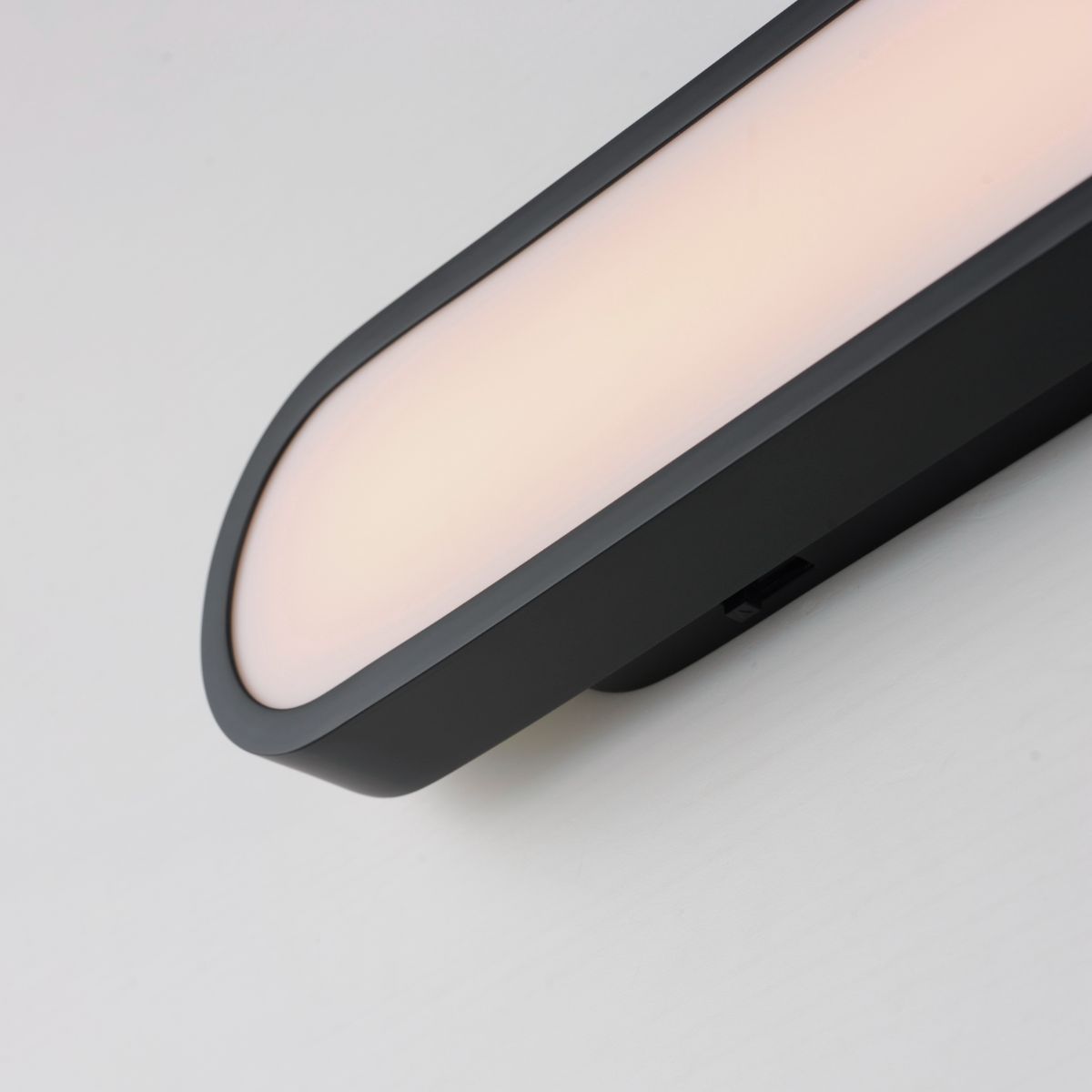 Latitude 30 in. LED Bath Bar Black Finish - Bees Lighting