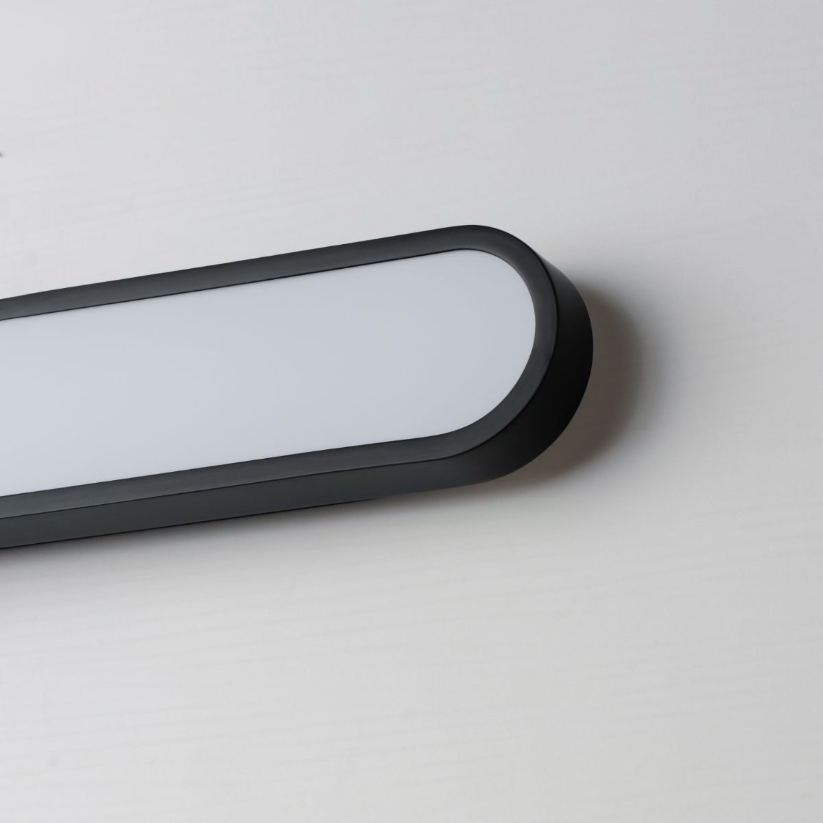Latitude 30 in. LED Bath Bar Black Finish - Bees Lighting