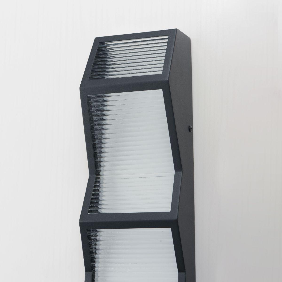 Totem 24 in. LED Outdoor Wall Sconce 3000K Black Finish - Bees Lighting