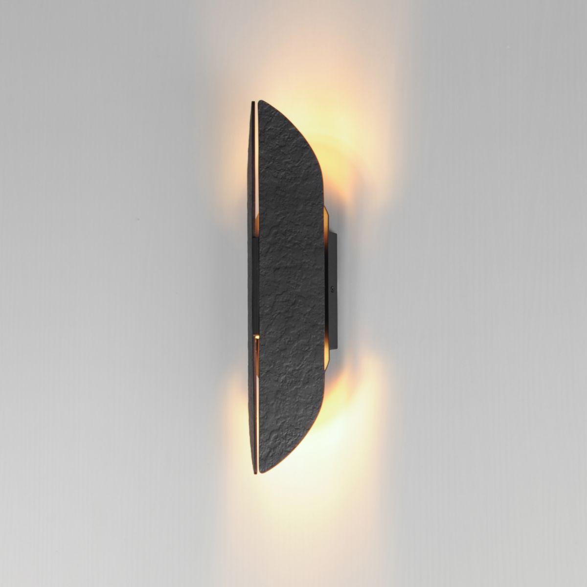 Tectonic 18 in. LED Outdoor Wall Sconce 3000K Black Finish