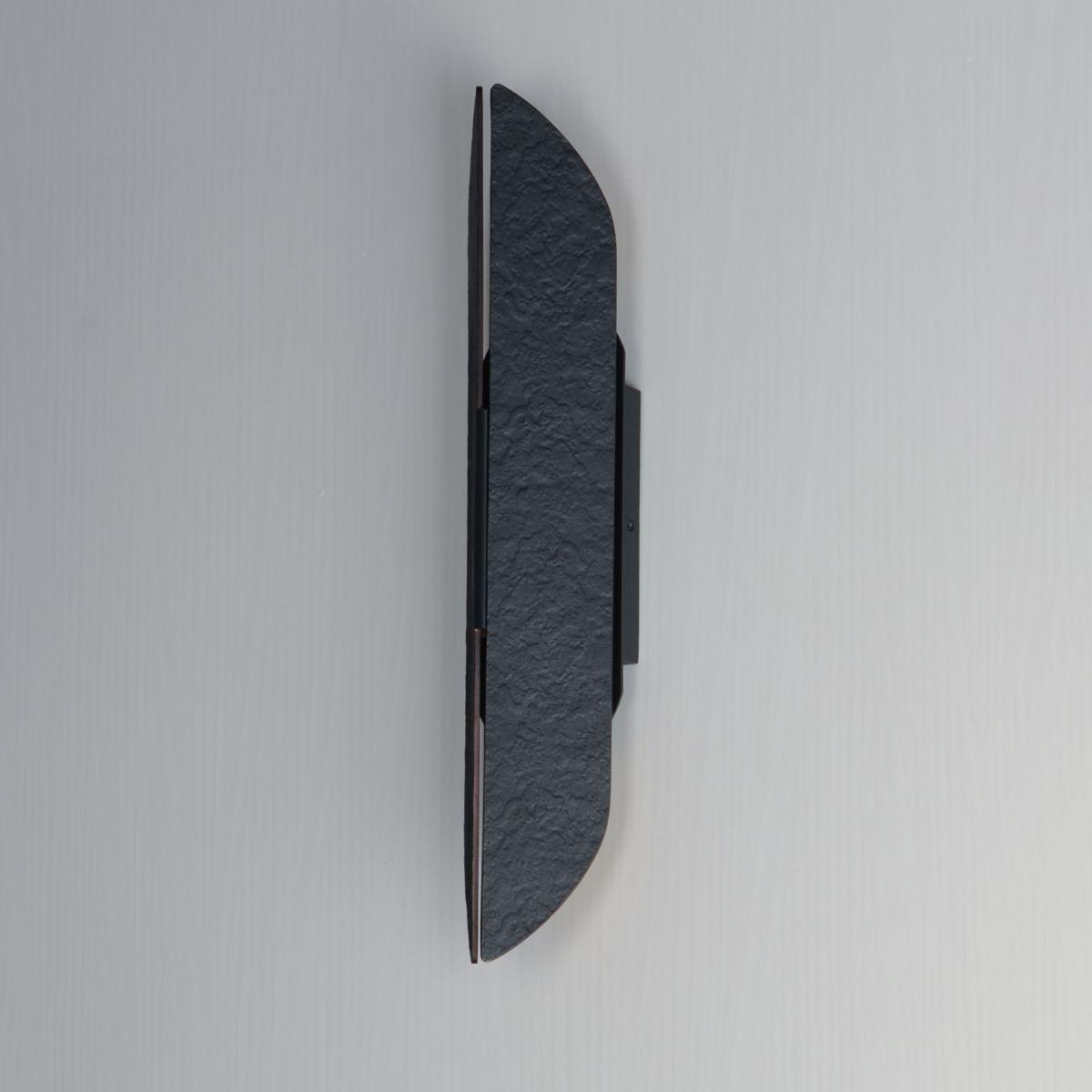 Tectonic 22 in. LED Outdoor Wall Sconce 3000K Black Finish - Bees Lighting