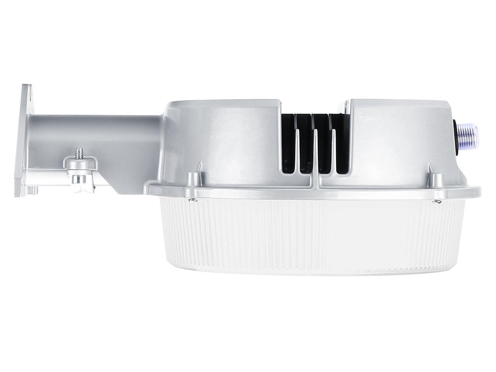 LED Dusk To Dawn Security Light, 40W, 5200 Lumens, 5000K, 120-277V - Bees Lighting