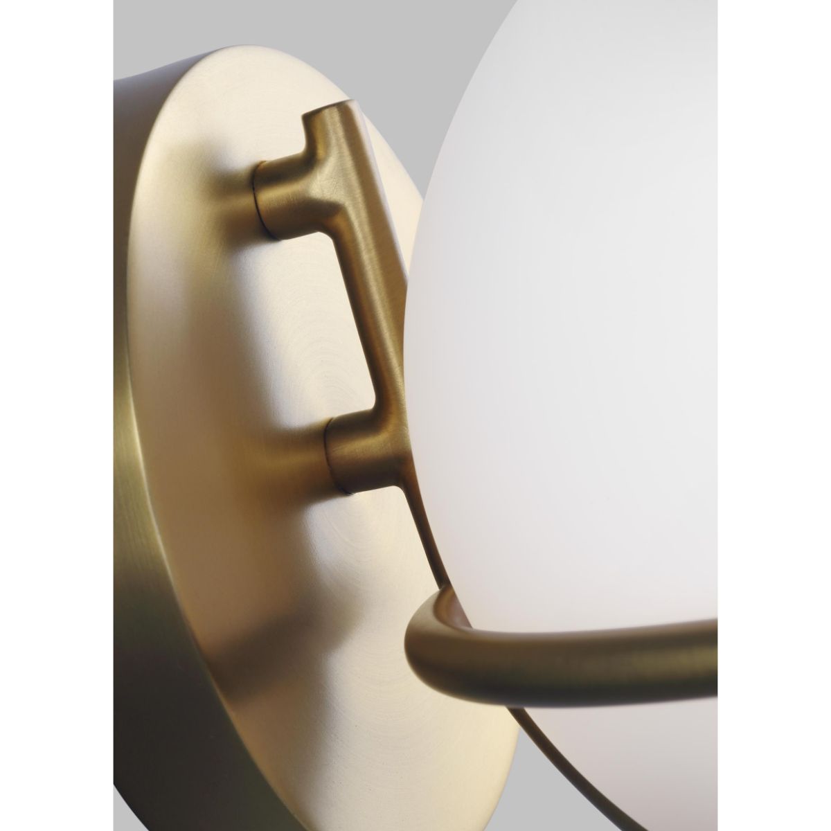 Apollo 8 in. Armed Sconce Brass Finish - Bees Lighting