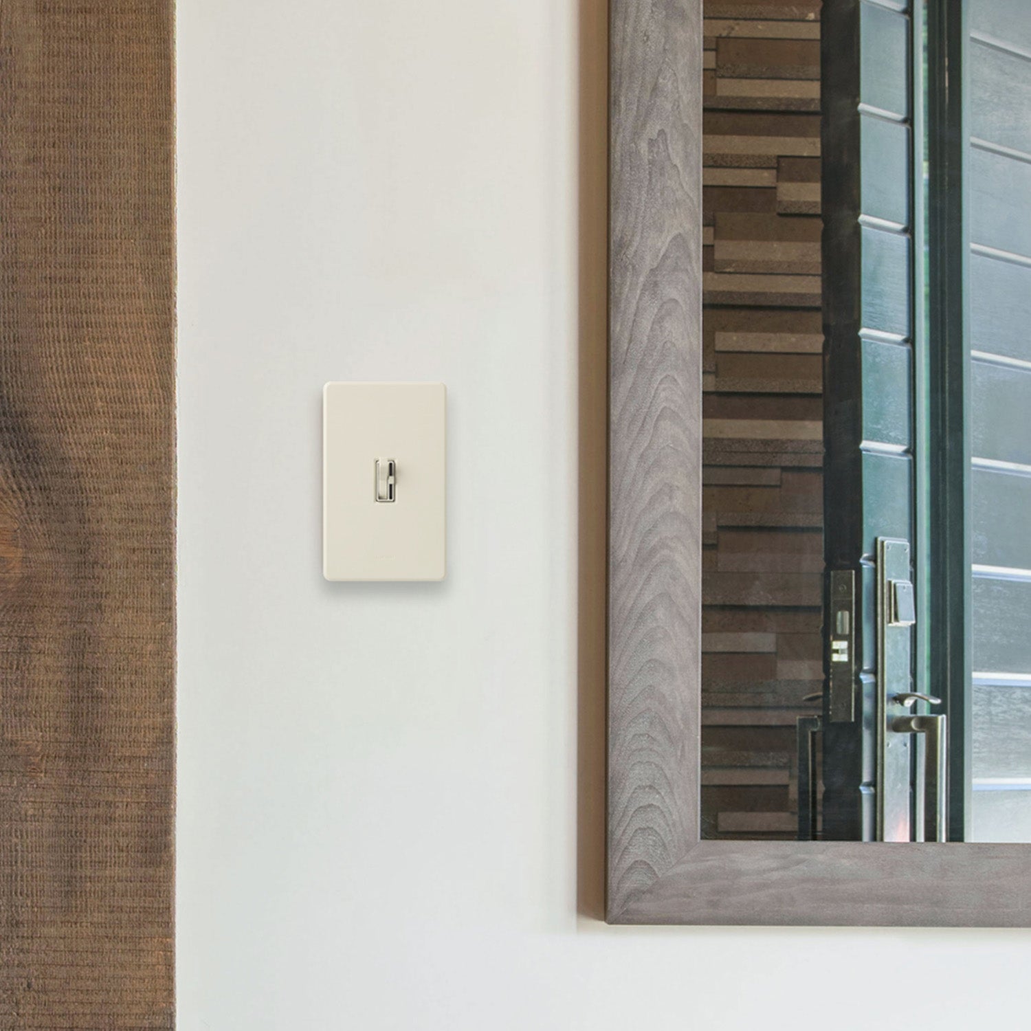 Fassada 1-Gang Toggle Wall Plate, White - Bees Lighting