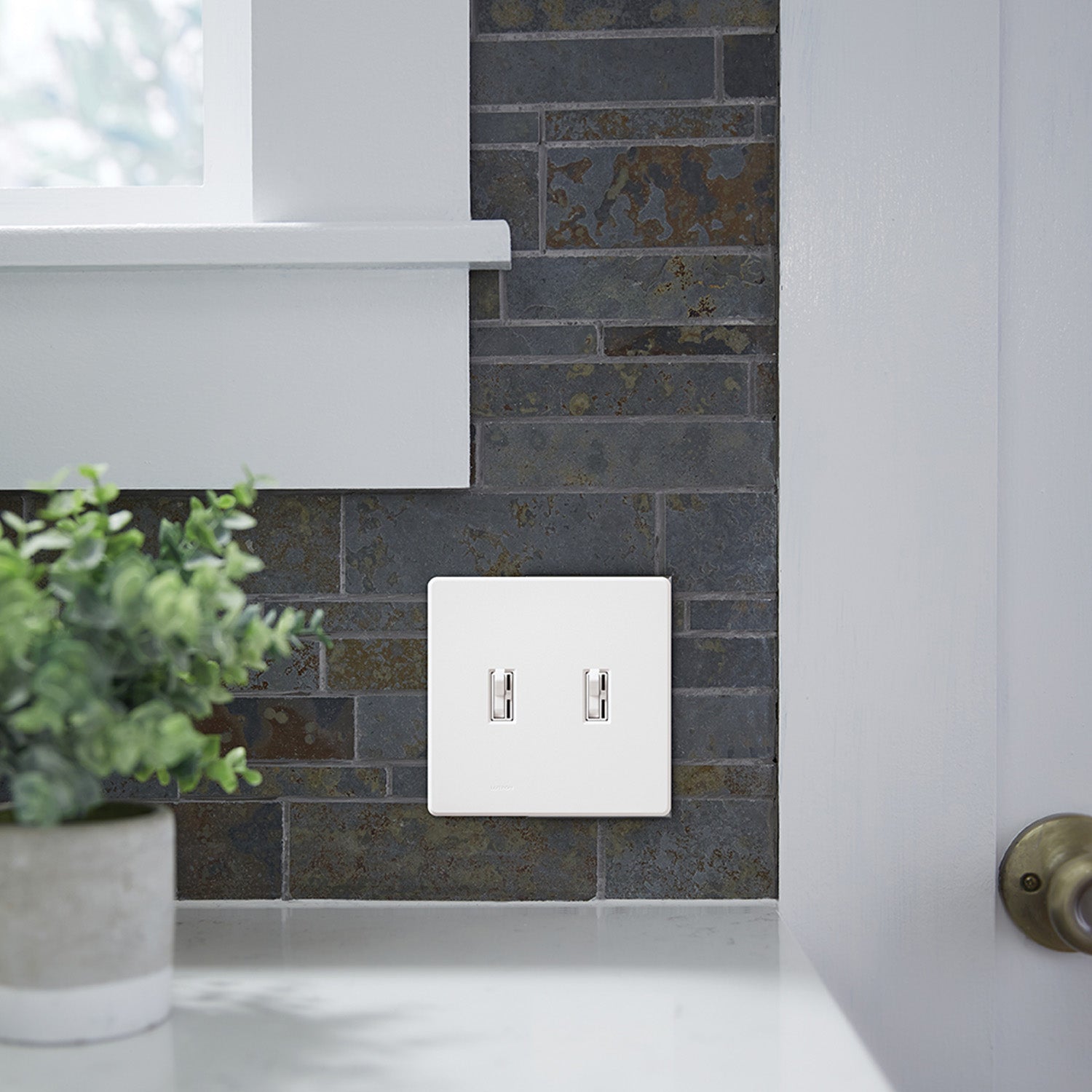 Ariadni 2-Gang Wall Plate for Toggle-Style Dimmers and Switches, White - Bees Lighting