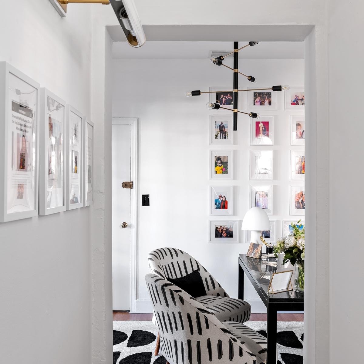 Asrid 8 Lights Chandelier Brass & Black finish - Bees Lighting