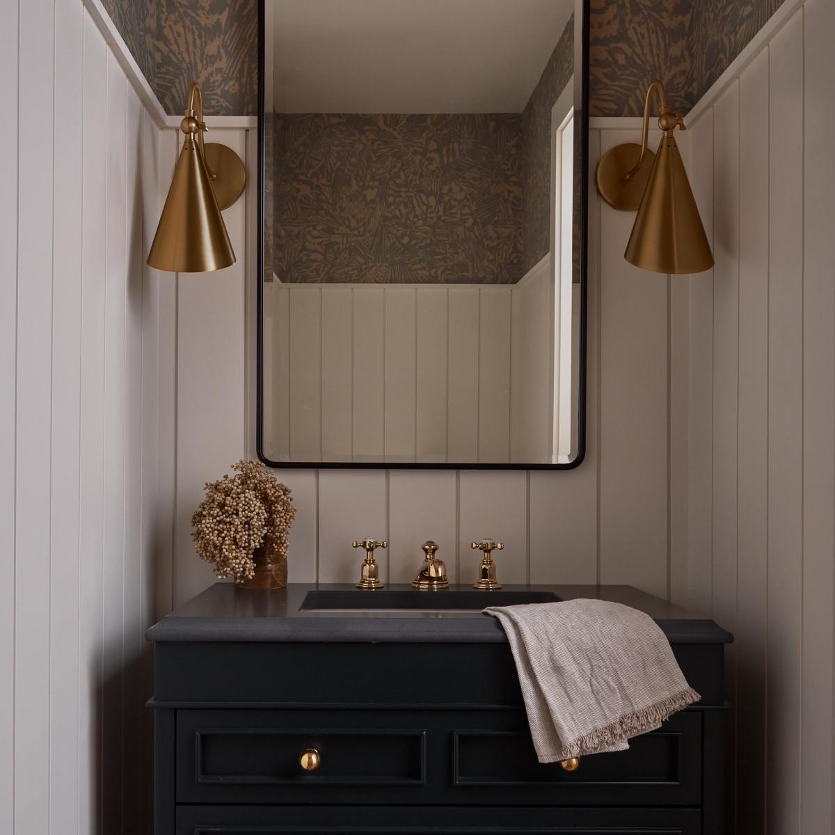 Lupe 12 in. Armed Sconce Brass finish - Bees Lighting