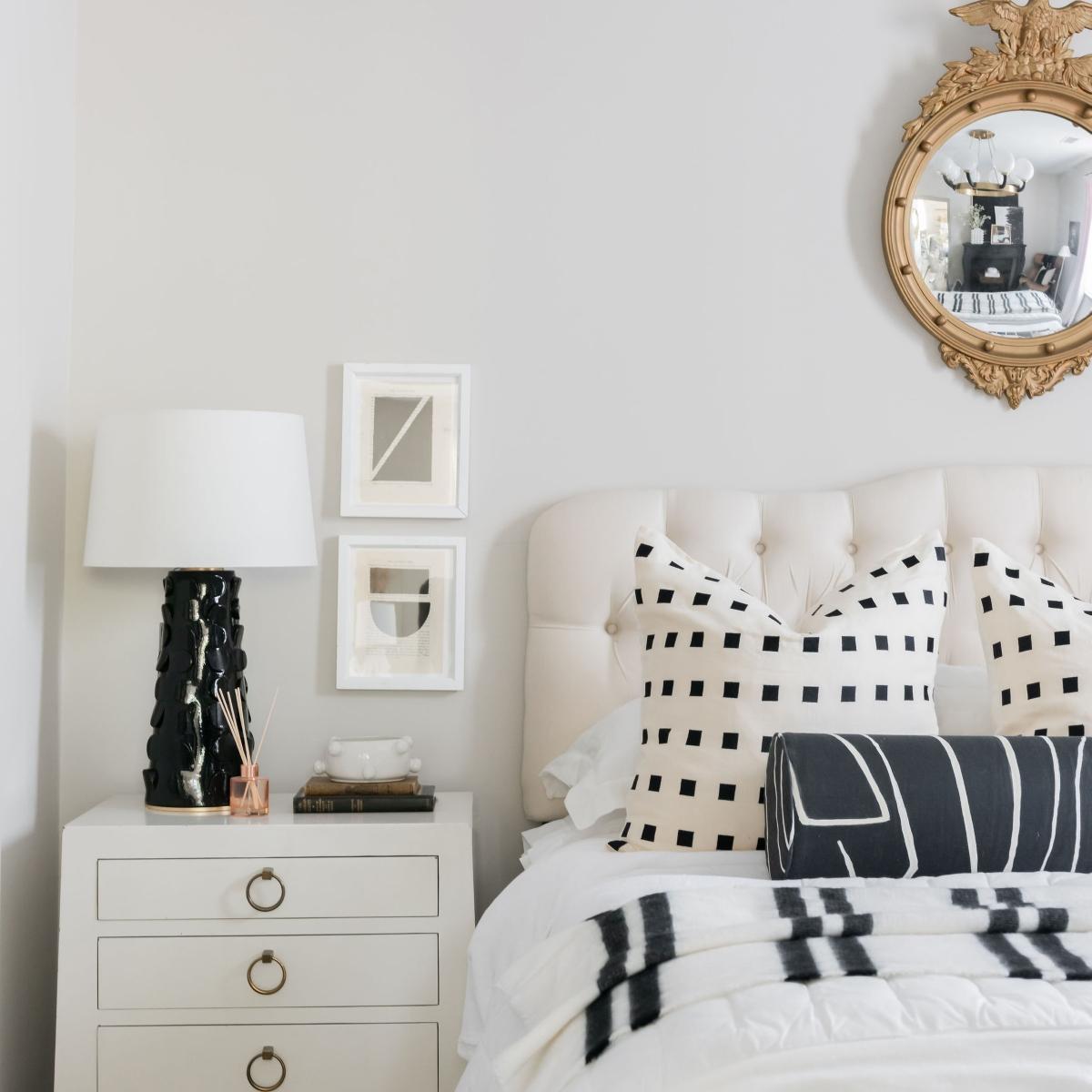 Naomi Table Lamp - Bees Lighting
