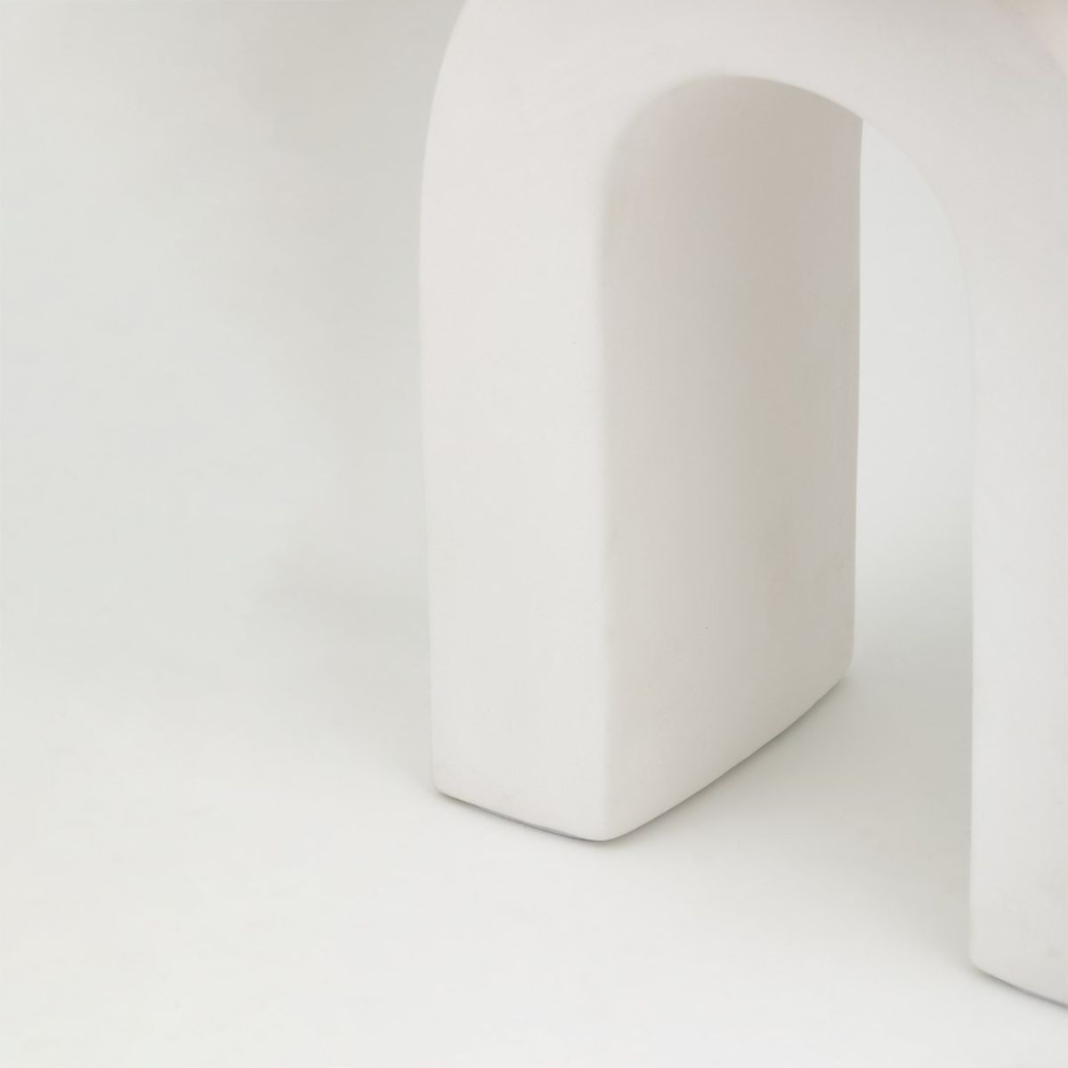 Roshani Table Lamp Ceramic Raw Matte White with Aged Brass Accents - Bees Lighting