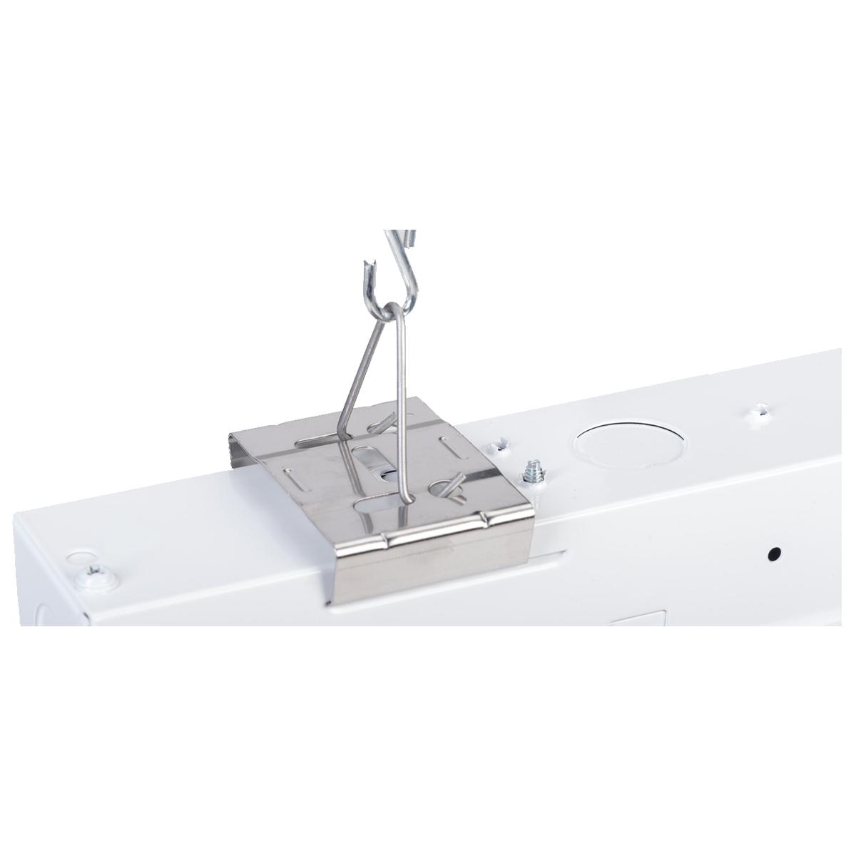 2ft LED Strip Light Fixture, 15/25 Watts, 3300 Lumens, 35K/40K/50K, 120-277V - Bees Lighting