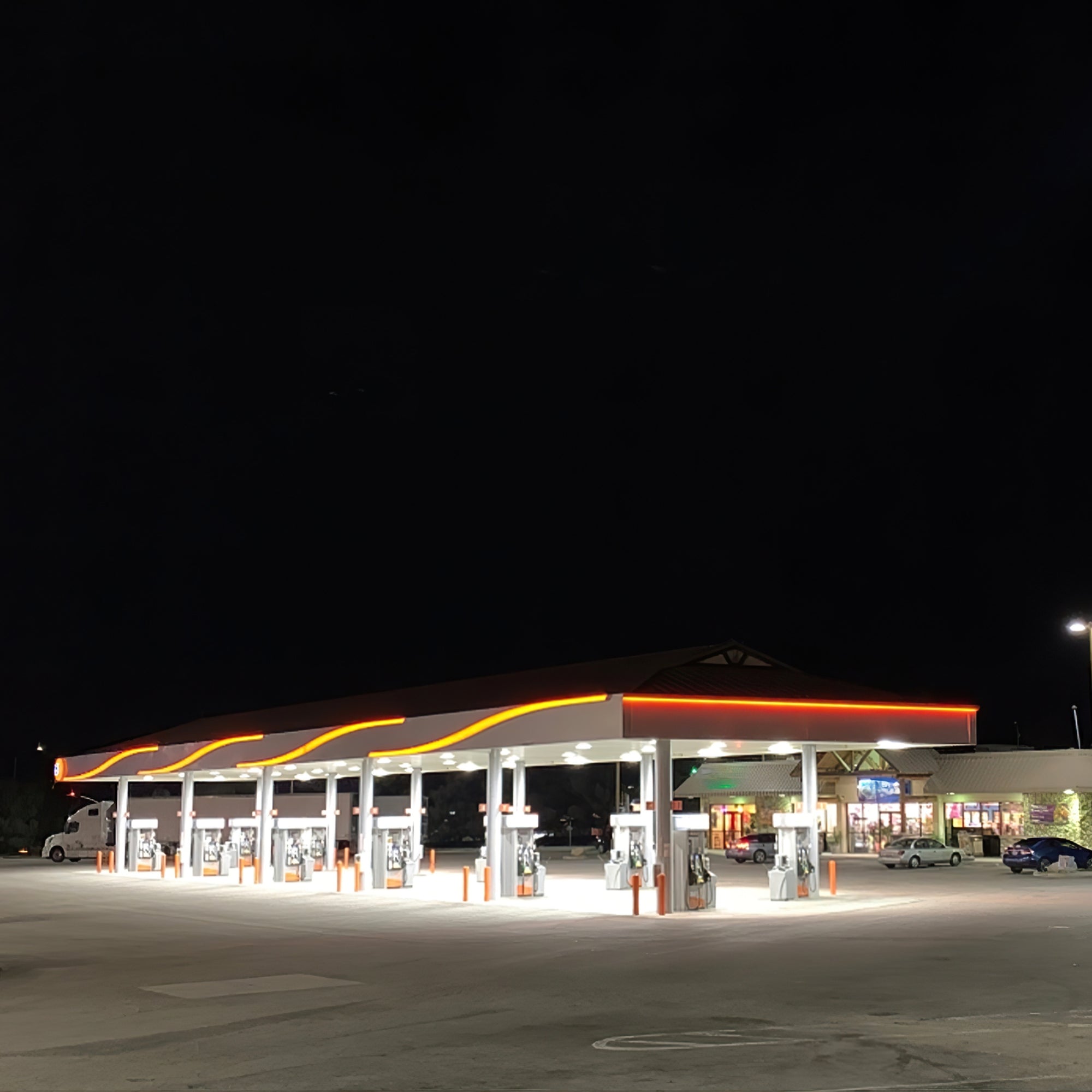 LED Gas Station Canopy Light, 150W, 22500 Lumens, 30K/40K/50K, 120-277V