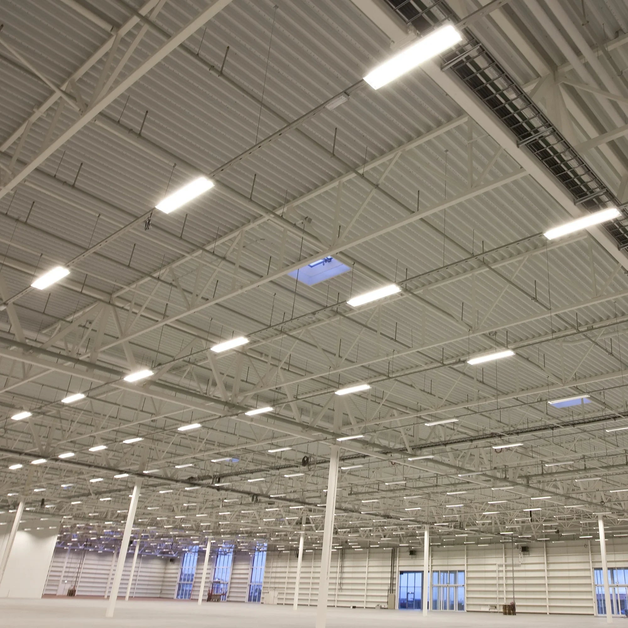 LEDVANCE SYLVANIA 62876 Linear LED High Bay 175/195/220W 120–277V