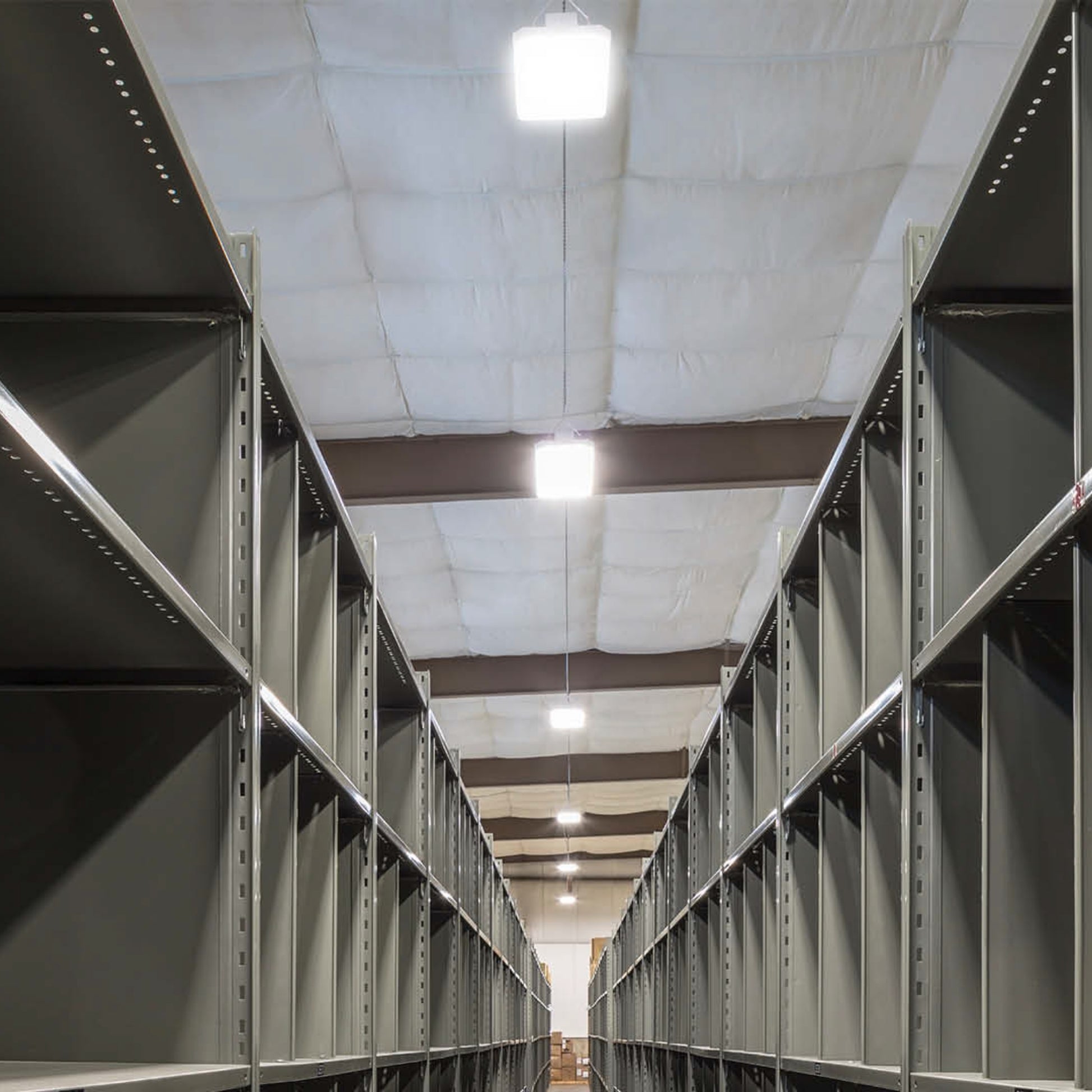 GLT - 2ft LED Linear High Bay Light, 300W, 42000 Lumens, 4000K/5000K, 347-480V | Bees Lighting