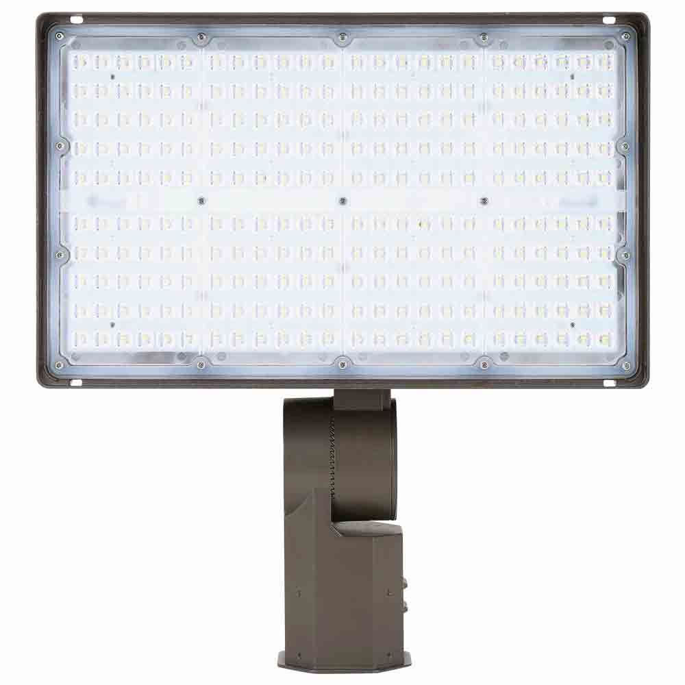 LED Flood Light, 9400 Lumens, 70 Watts, 5000K, 120-277V, Slipfitter mount - Bees Lighting