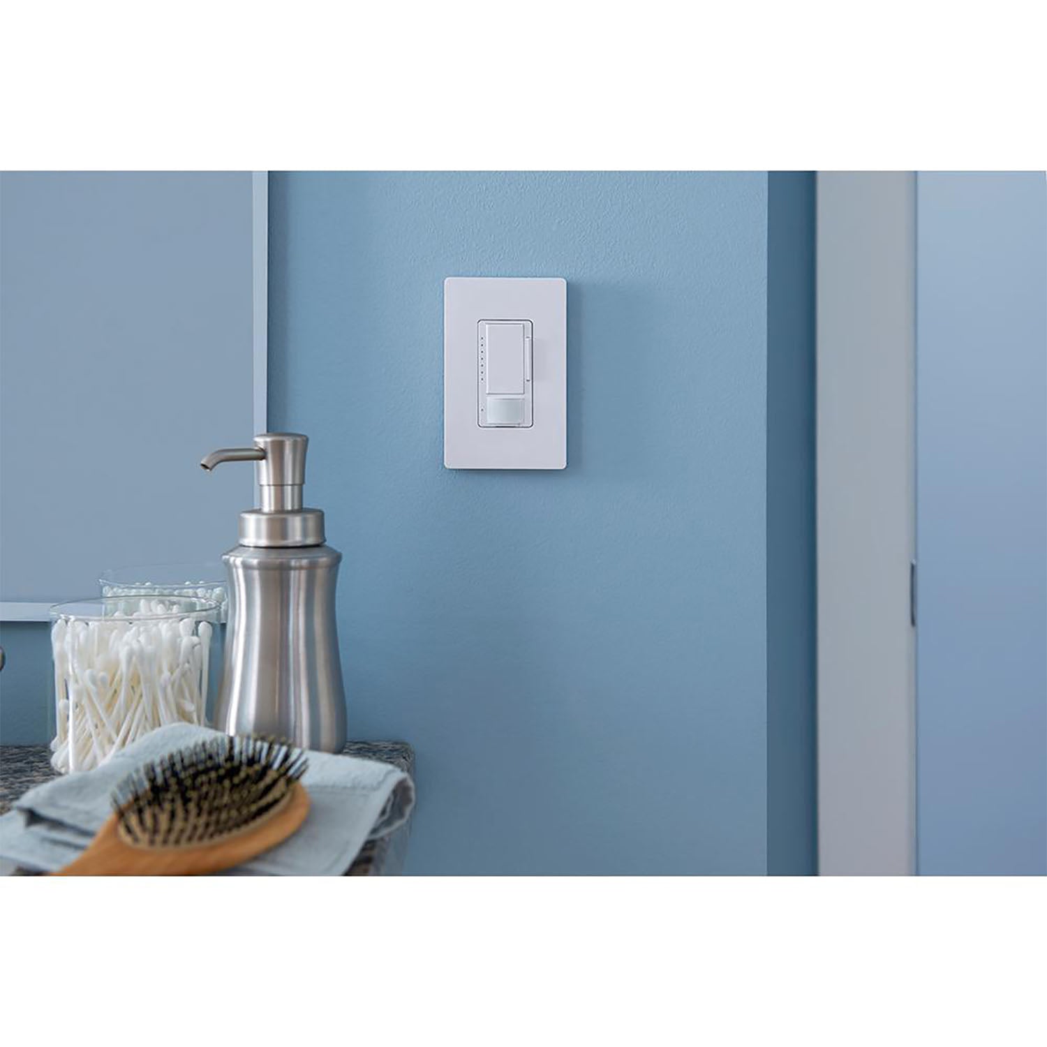 Maestro PIR 180° Vacancy Motion Sensor LED+ Dimmer Switch, 150W, 120V, White - Bees Lighting